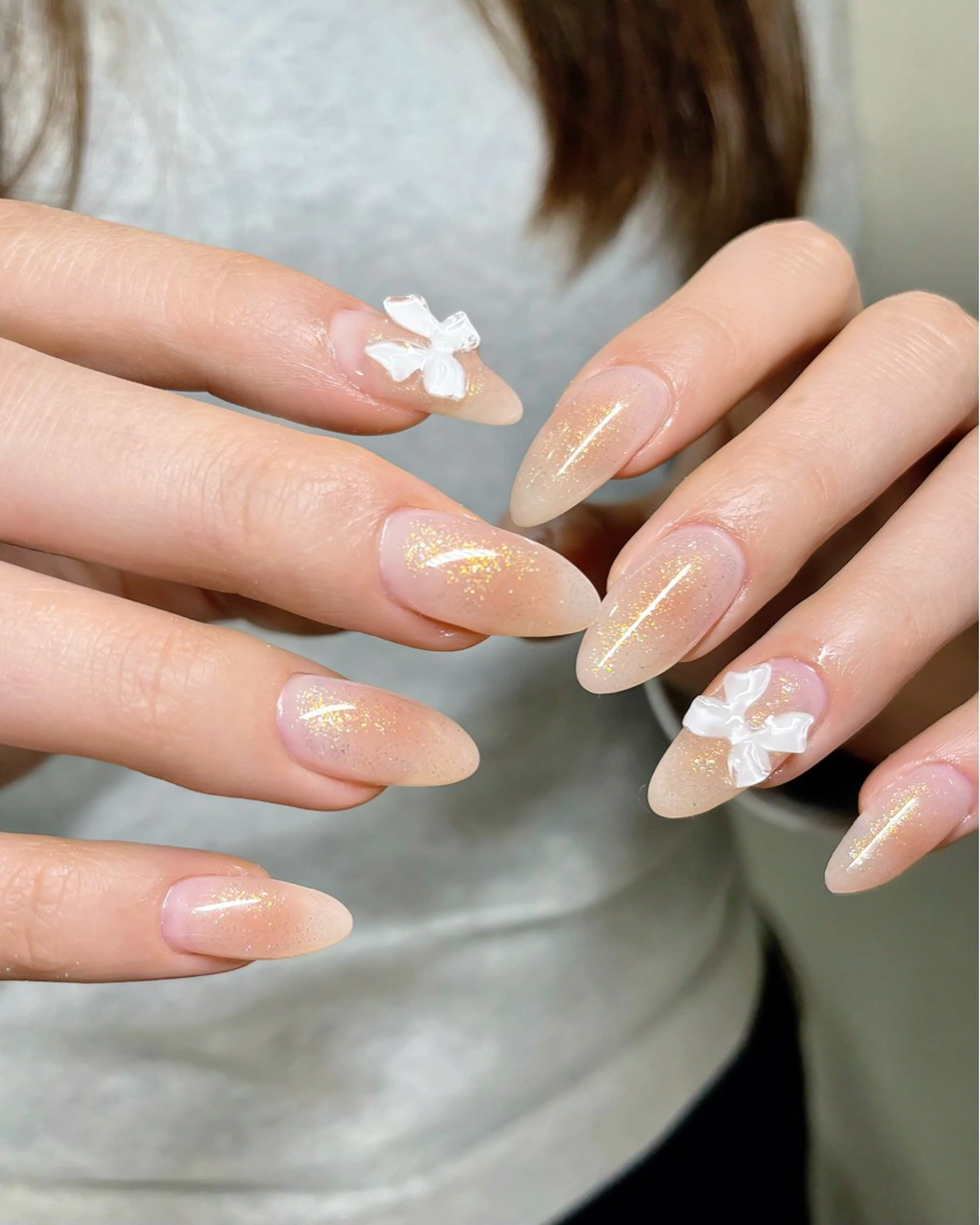 ネイル グラデーション ハート ホログラムネイル ニュアンスネイル 春ネイル ハンドネイル 🫧OPELIA NAIL渋谷🫧のネイルデザイン