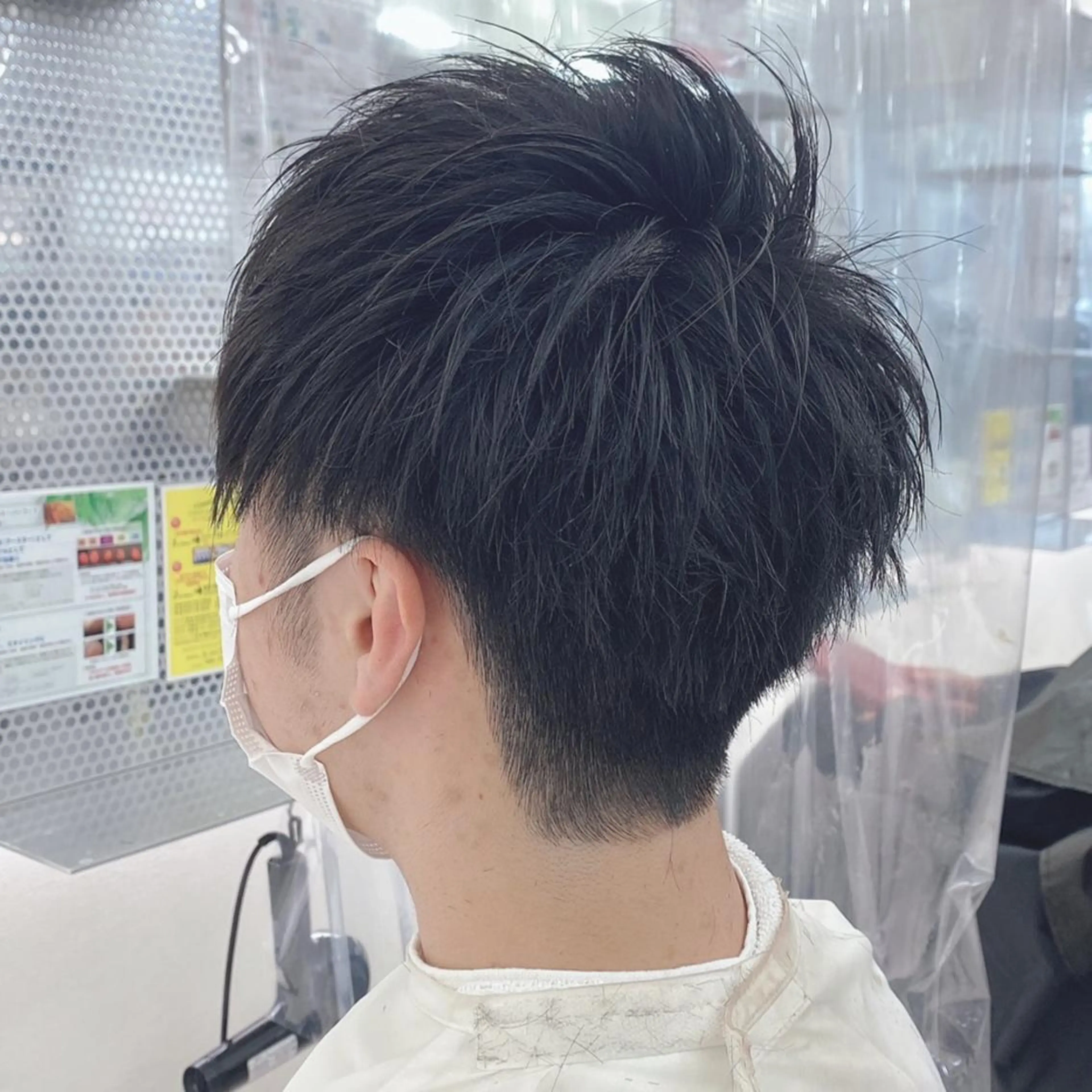 ショート カラー メンズ 【髪質改善特化】 艶髪/透明感カラーのヘアスタイル