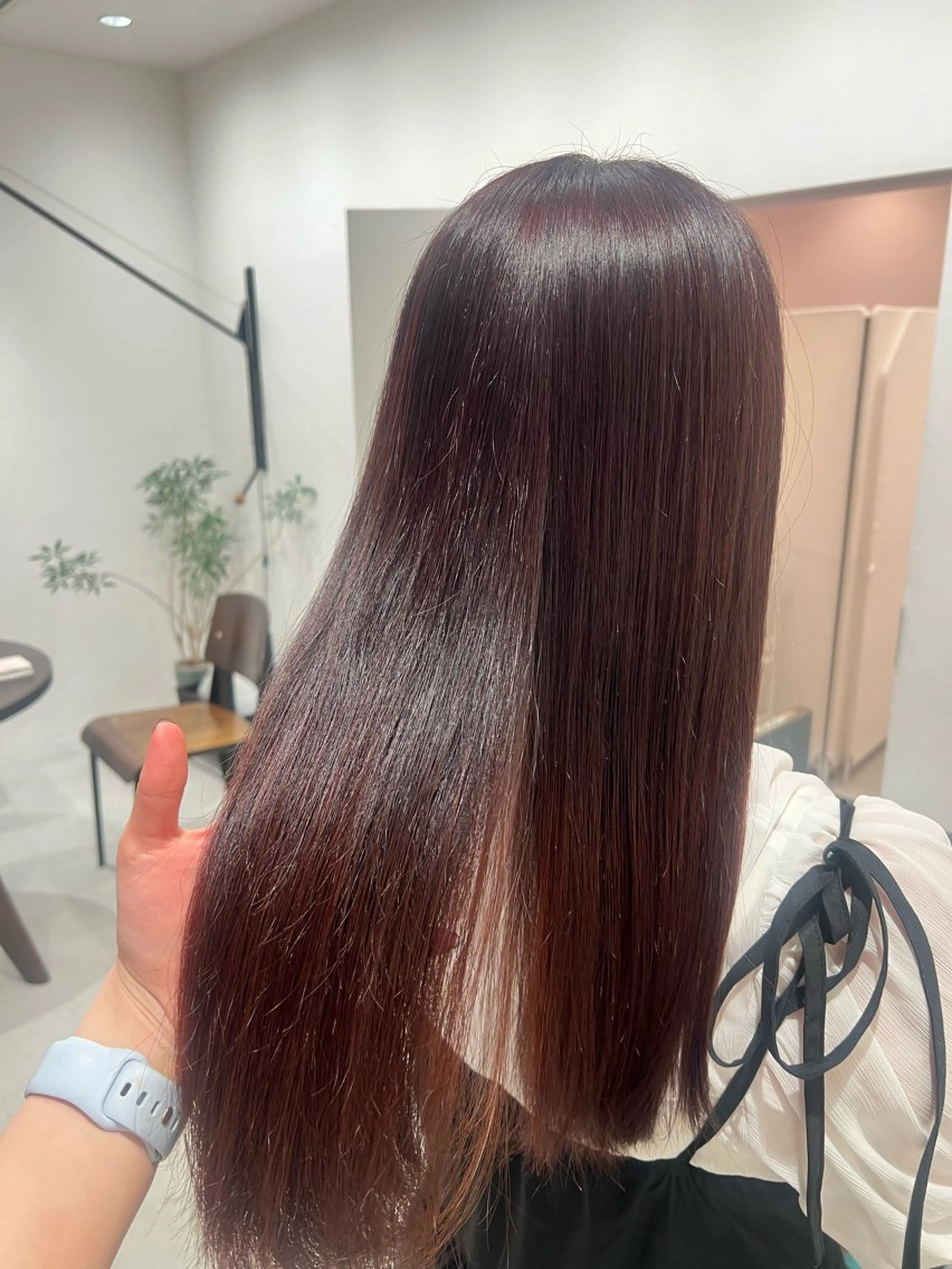 ロング カラー KEYMAN MEGUMIのヘアスタイル