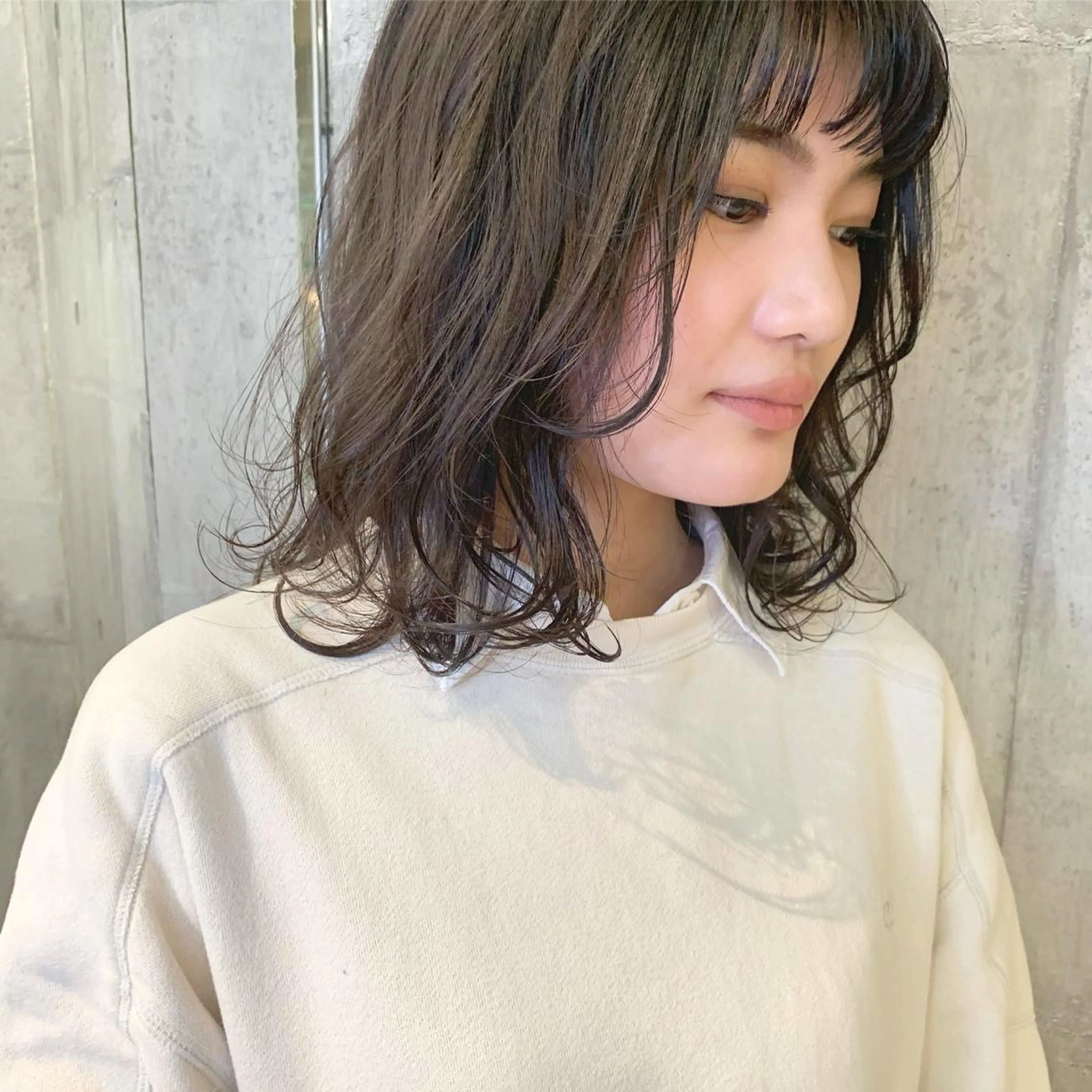 ミディアム カラー グレージュ ラベンダーカラー ラベンダーグレージュ ラベンダーグレー ﾊｲﾄｰﾝ/ｼｮｰﾄ 村上淳乃🐥のヘアスタイル