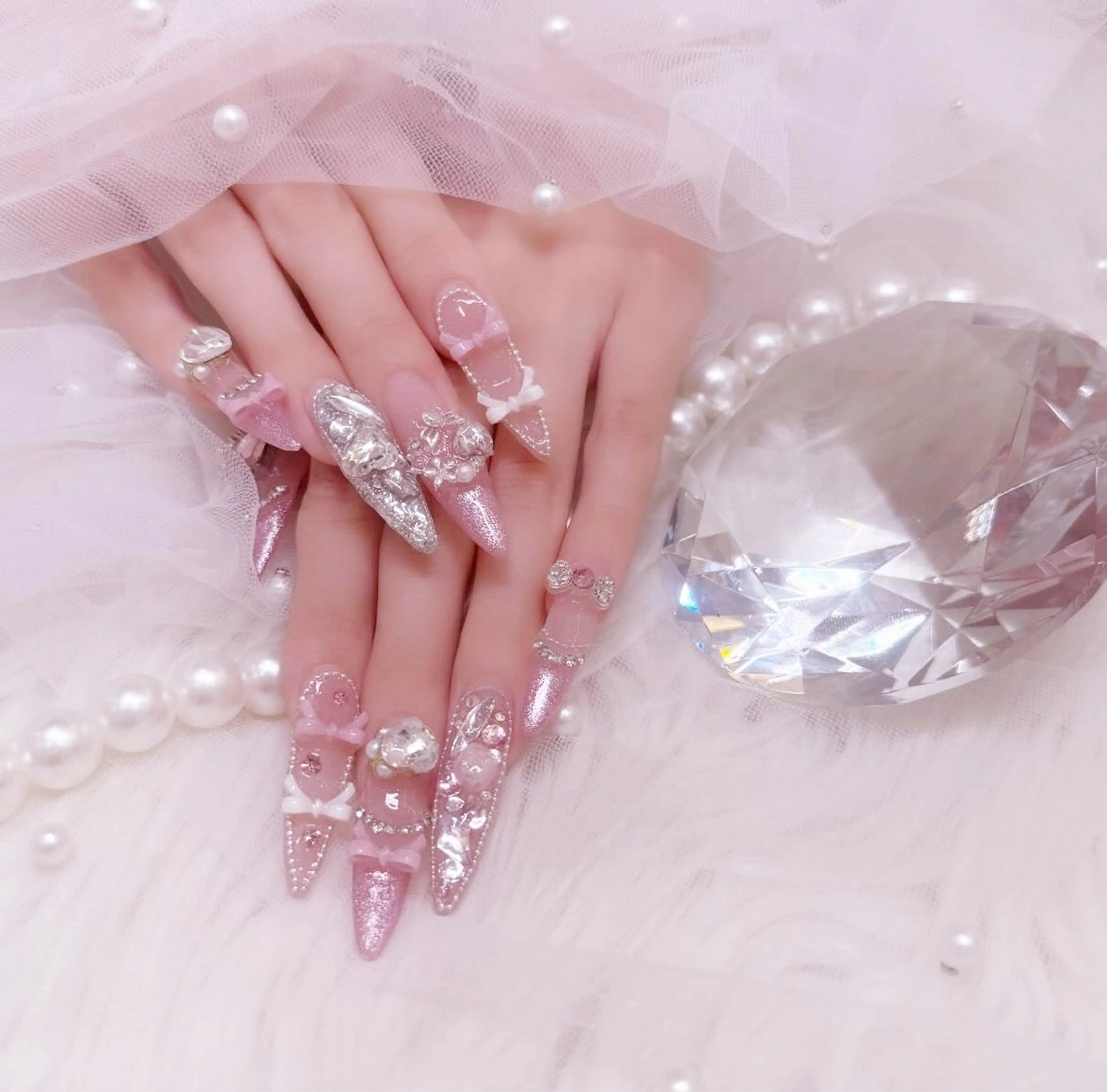 ネイル LUNON谷塚店所属・LUNON 谷塚店のネイルデザイン