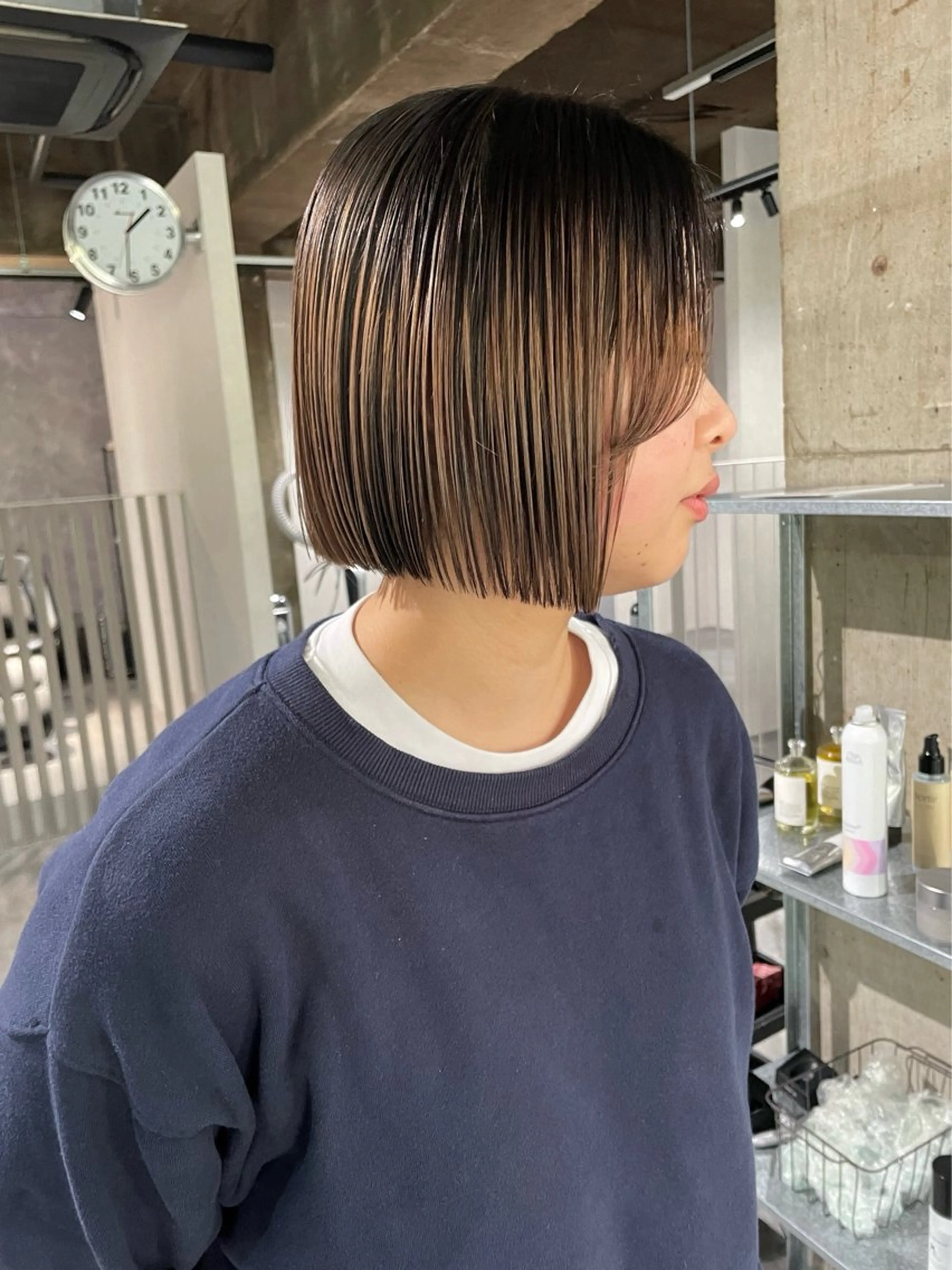 ショート ofF élua所属・🌵ボブ/切りっぱな し/ショート藤長芽生のヘアスタイル