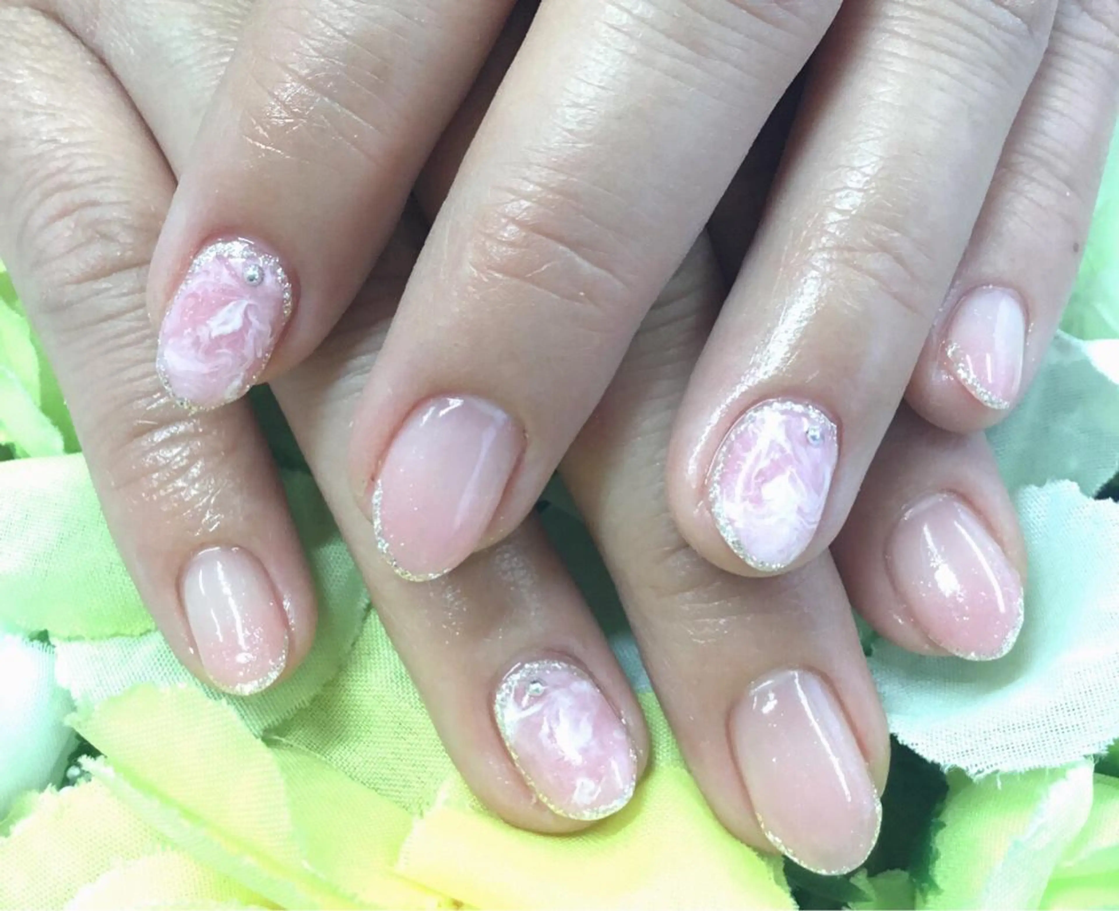 ネイル e.nail所属・和賀井 恵理のネイルデザイン