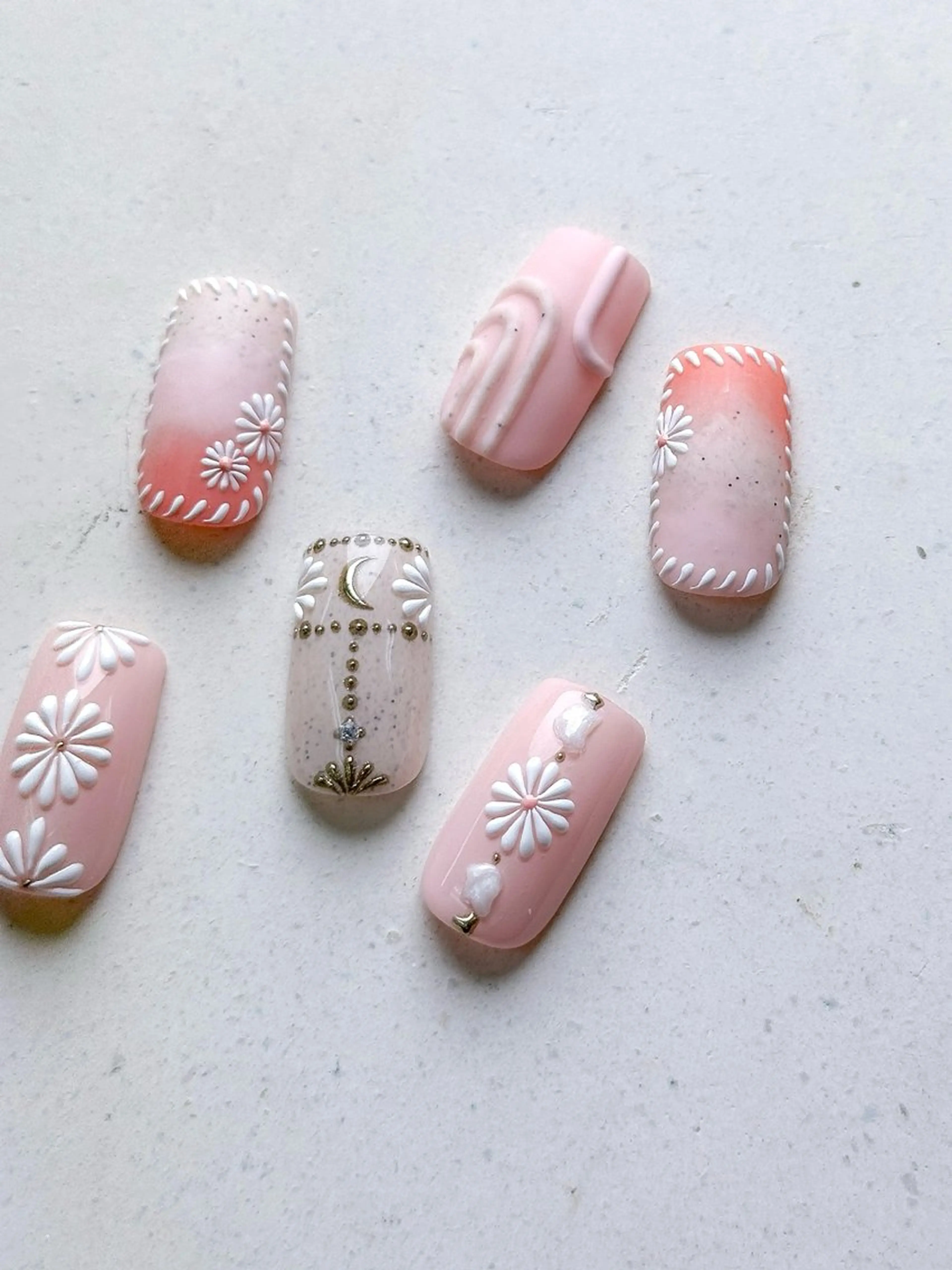 ネイル SUNNY BAE. 🌼MIZUKIのネイルデザイン