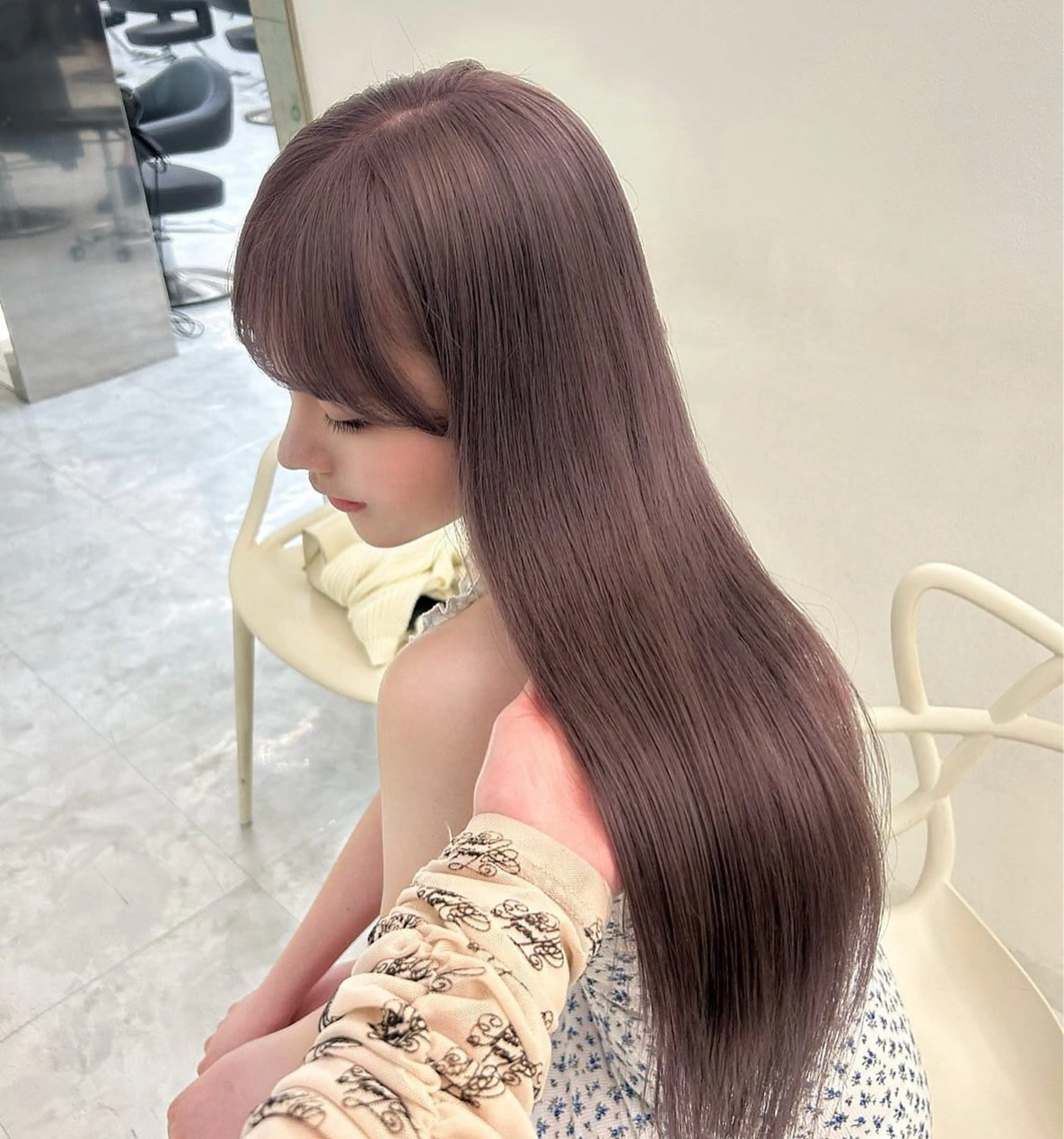 ロング ヘアカラー トリートメント 淡色ラベンダー♡ ニーナ🎀🦙のヘアスタイル