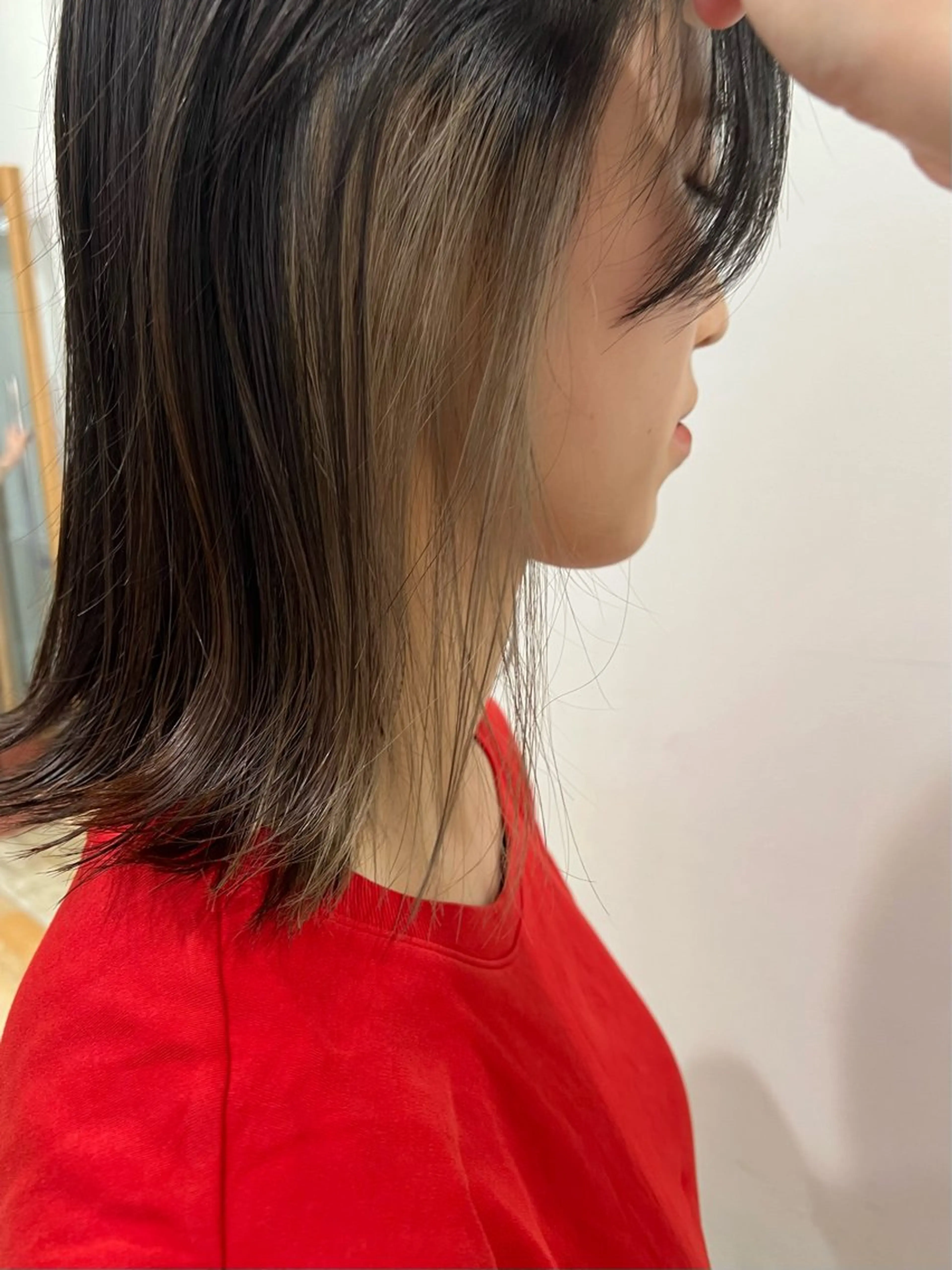 ミディアム カラー ブリーチ インナーカラー PANOLA下北沢店所属・メンズカット モデル募集🎀ユウリのヘアスタイル