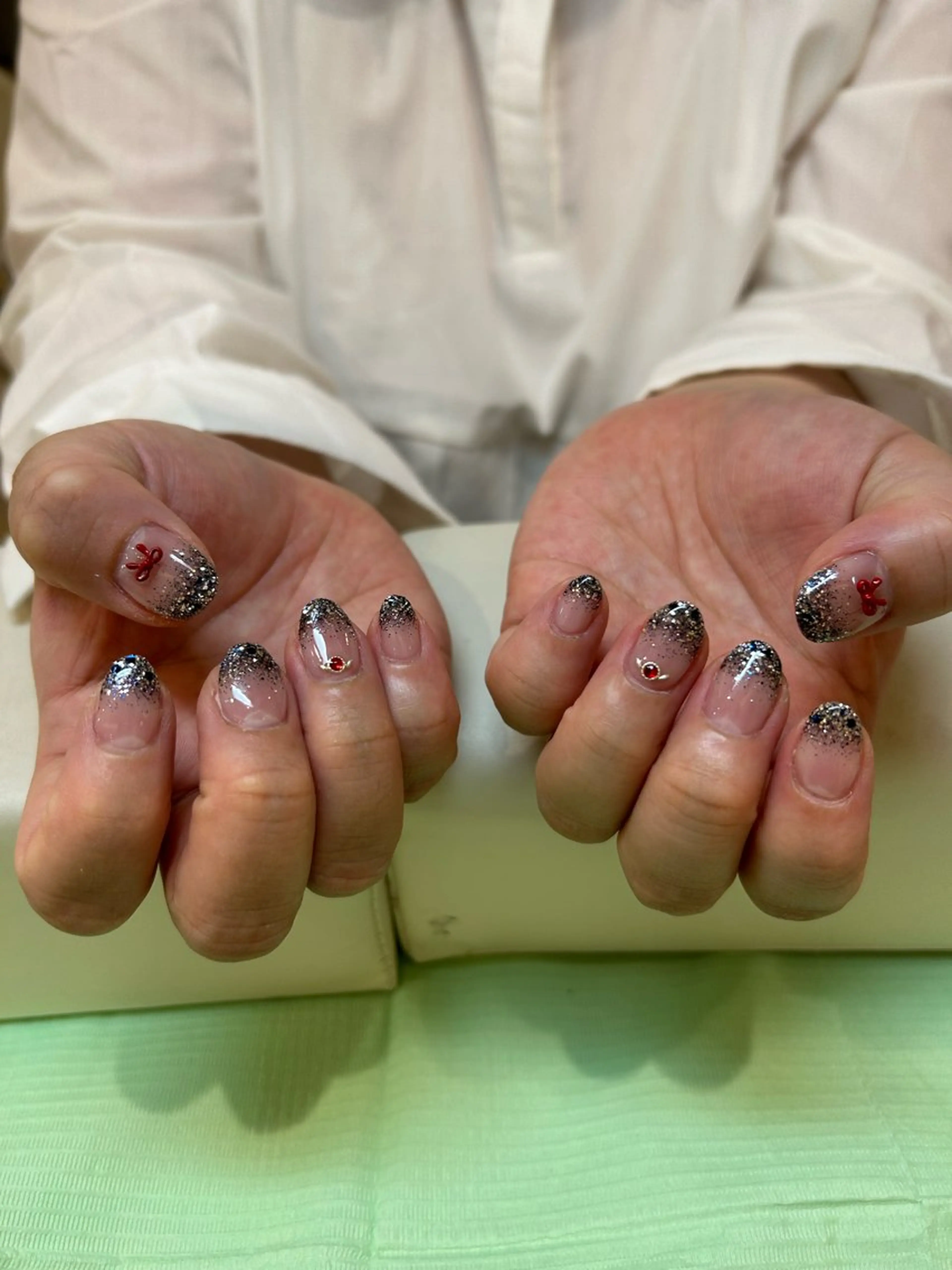 ネイル Raviy新宿店所属・やまだ ななせのネイルデザイン