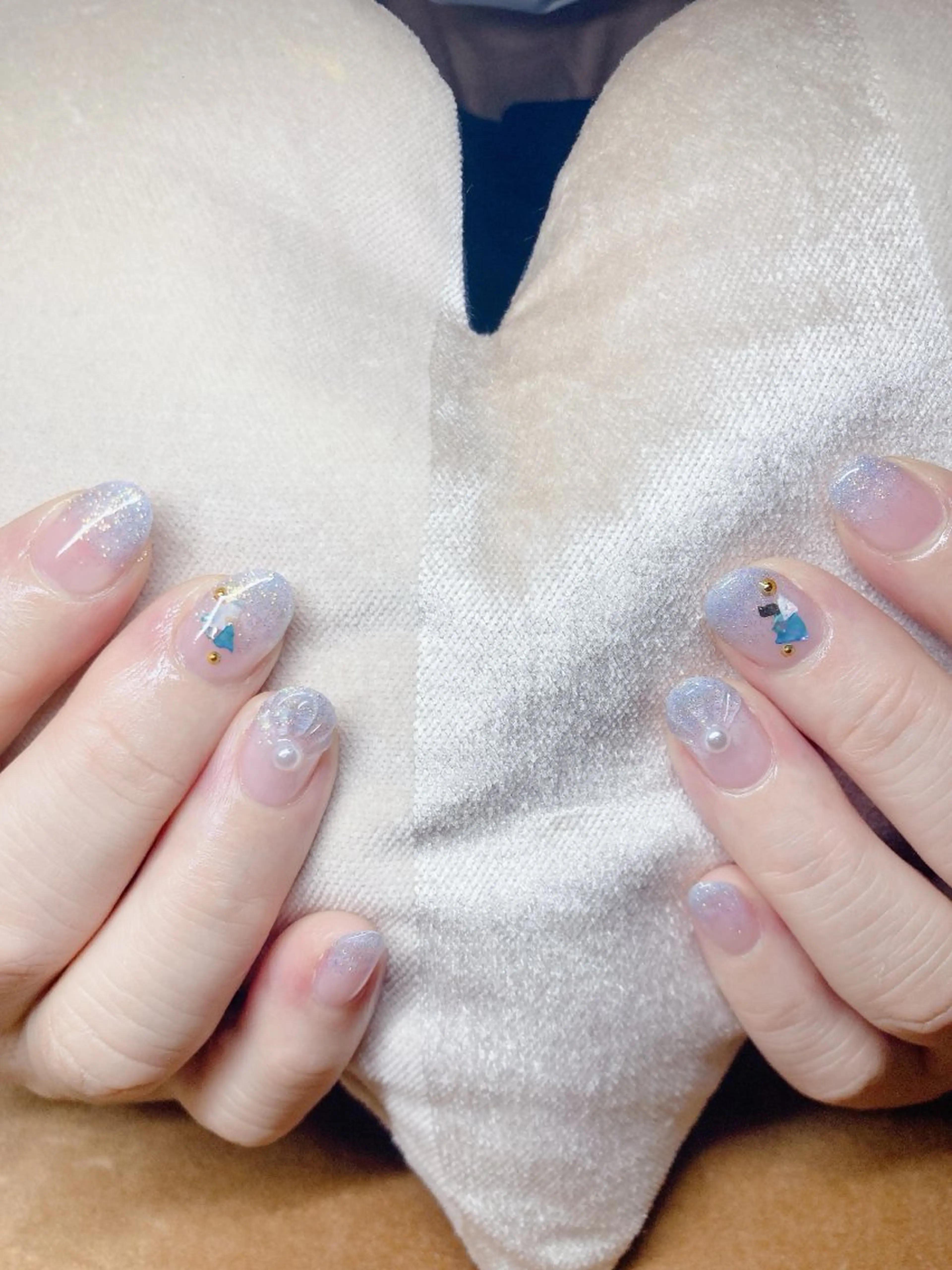 ネイル ECLAT エクラ所属・寺山 千鶴のネイルデザイン