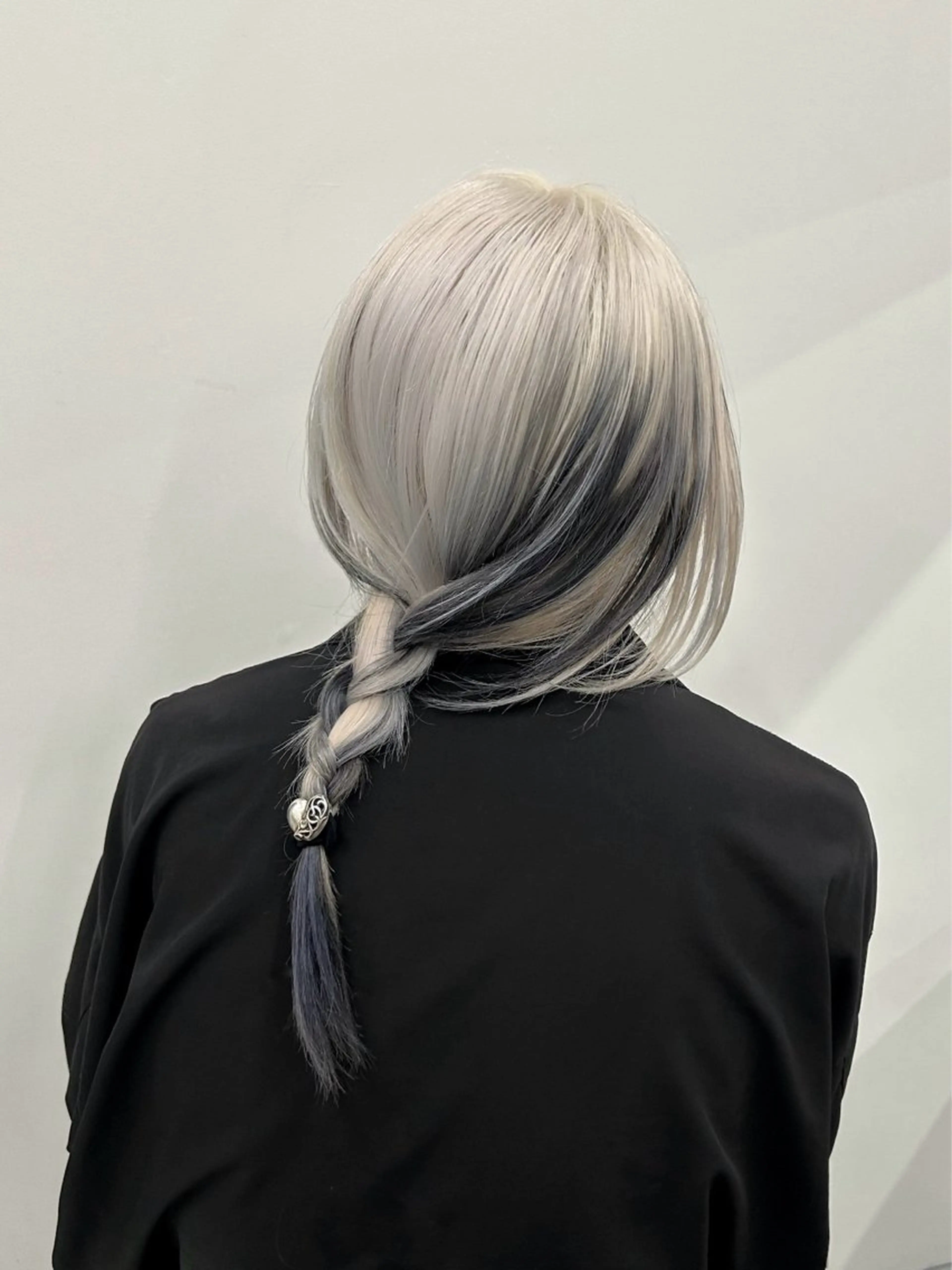 ミディアム ヘアカラー 松原 朱里のヘアスタイル