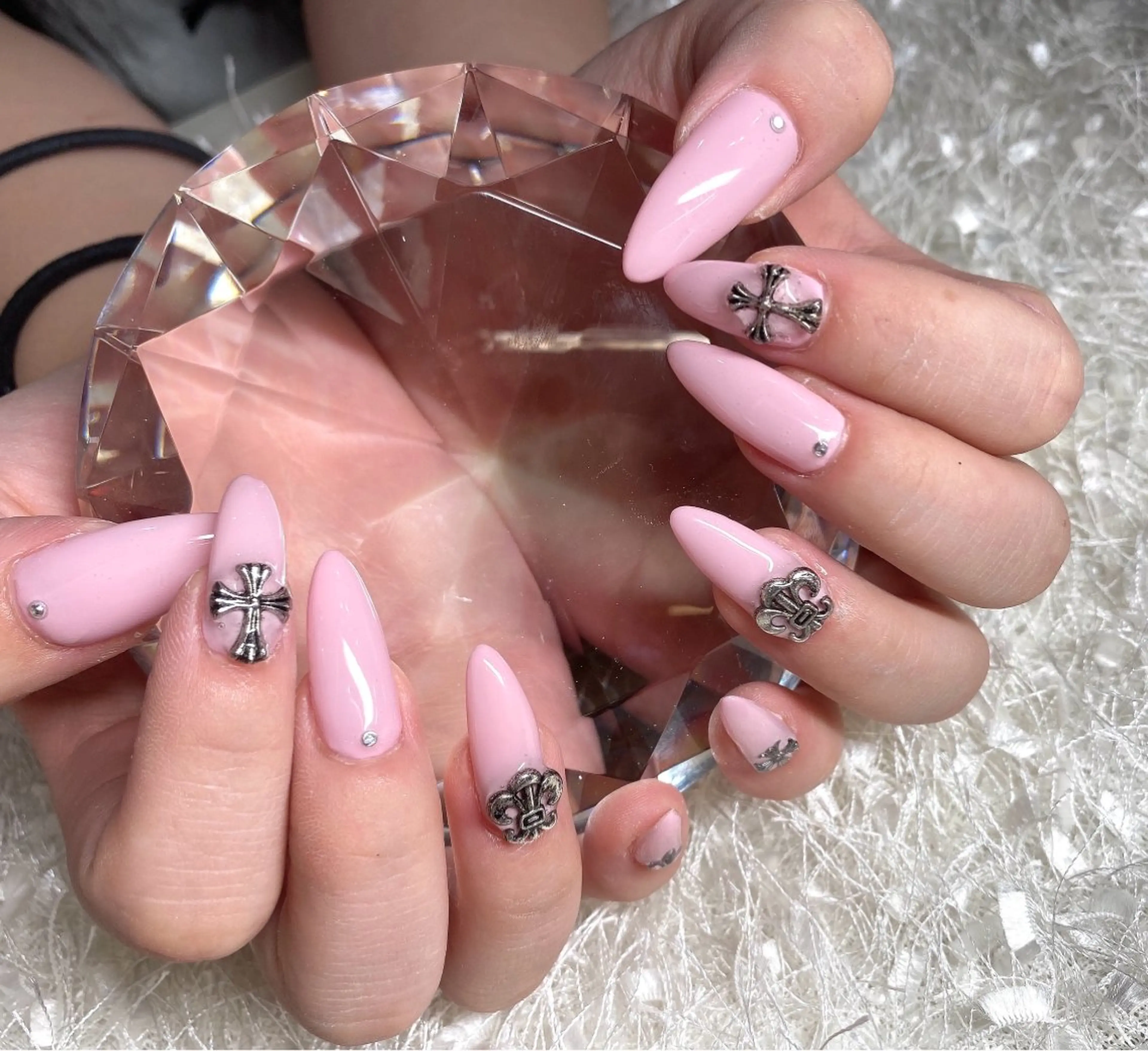 ネイル salon Dahlia所属・サロンダリア Naoのネイルデザイン