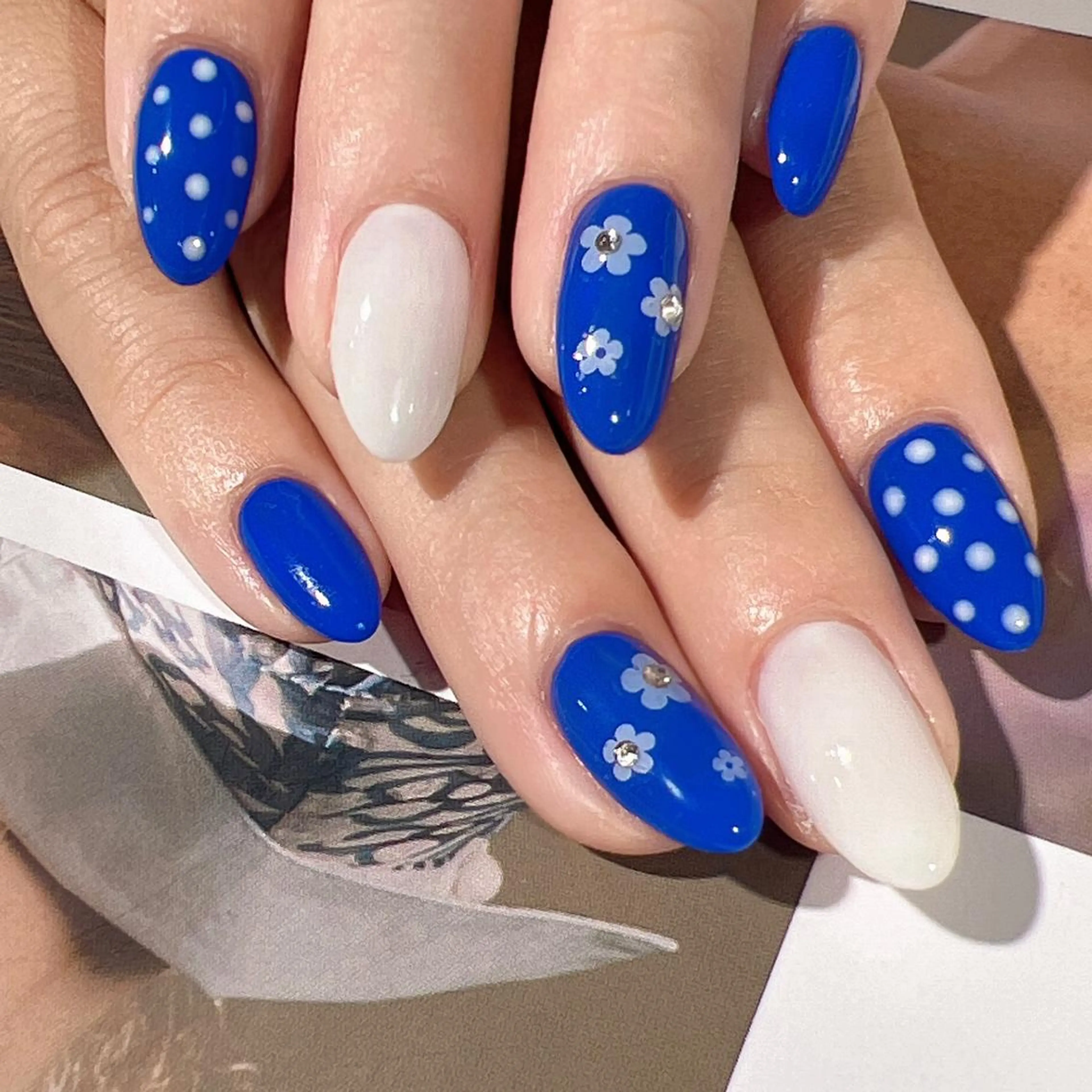 カラー ネイル アートネイル 長さ出し フラッシュネイル ジェルネイル 氷ネイル・うるうるネイル You&Me Yukiのネイルデザイン