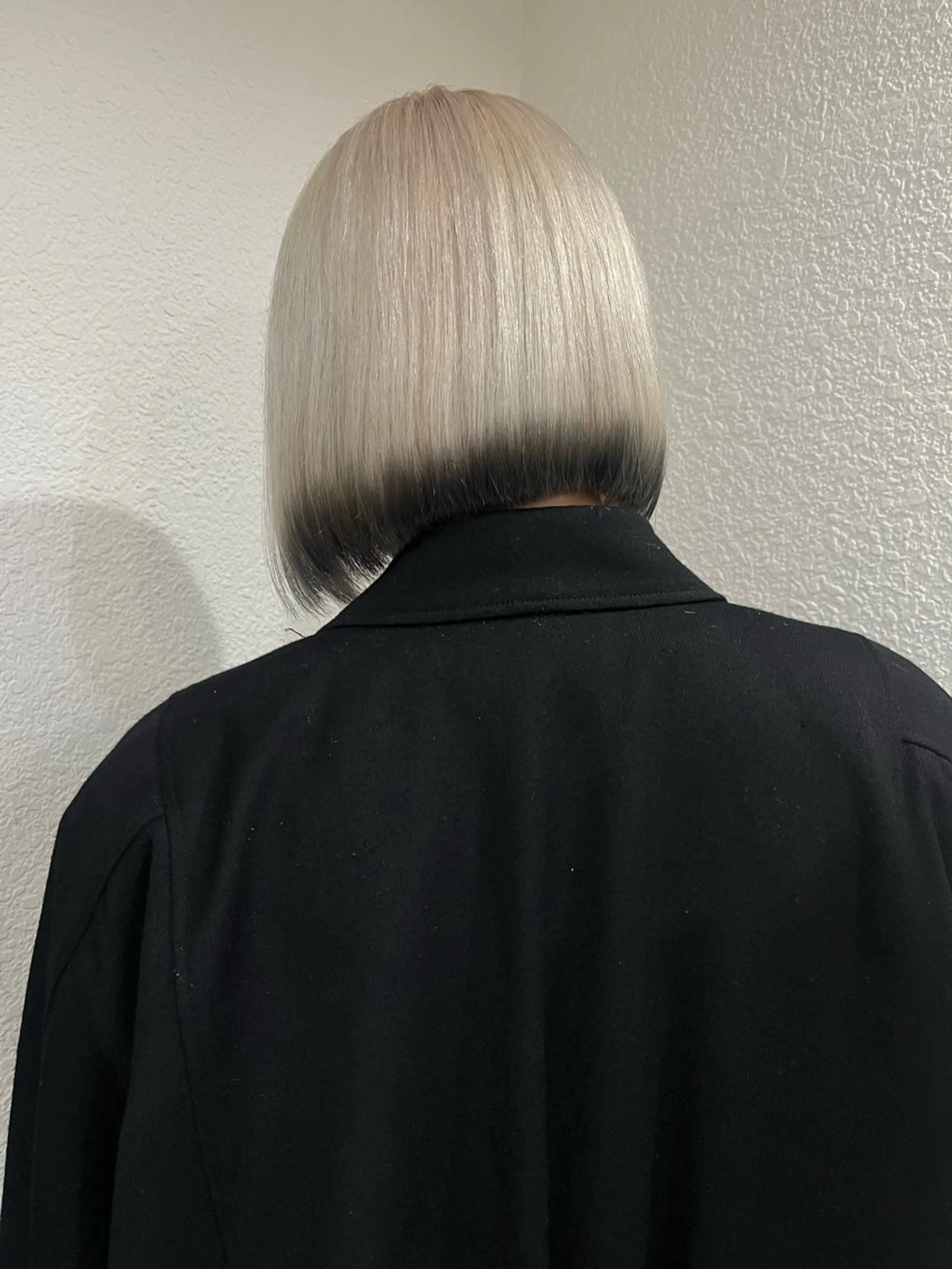 ショート カラー ハイトーン/心斎橋/ honomiのヘアスタイル