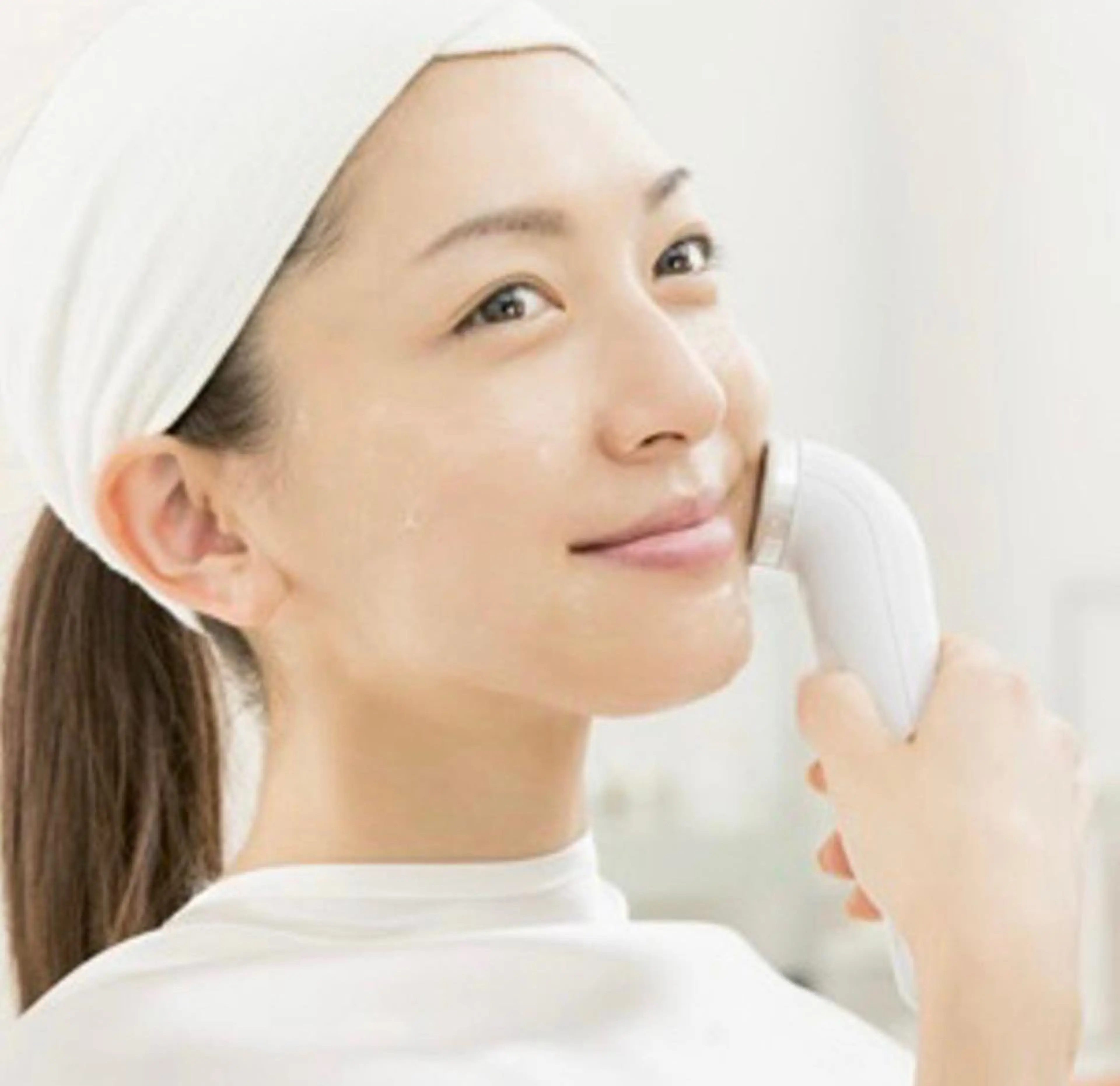 ポレーションエステ💆‍♀️EMSでリフトアップ！シワ、シミ、たるみが気になる方へ！！徹底エイジングケアをの写真