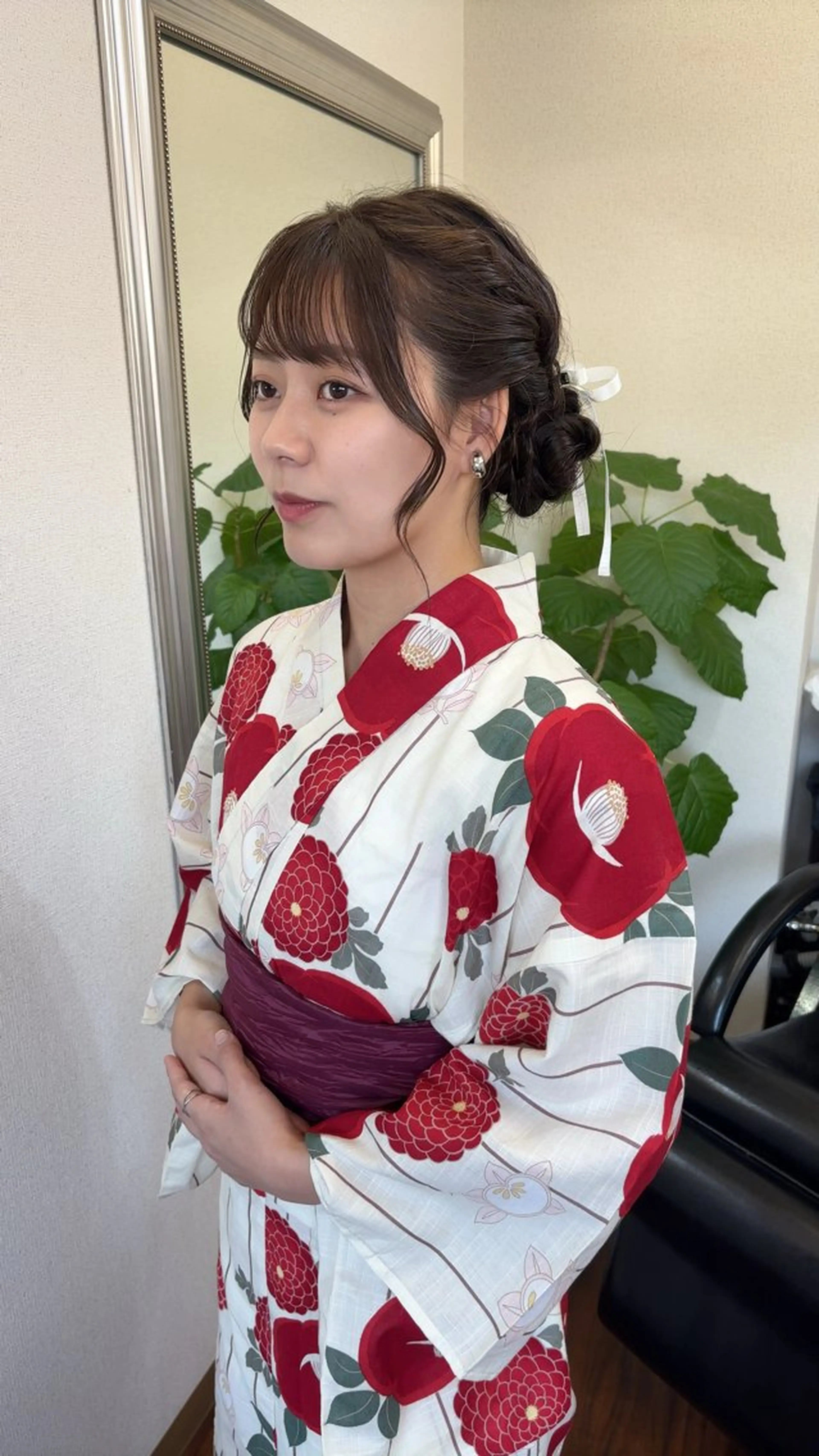 ミディアム カラー ヘアアレンジ 三つ編み 似合わせカット ヘアセット 隠れ家サロンso you所属・yukimi .のヘアスタイル