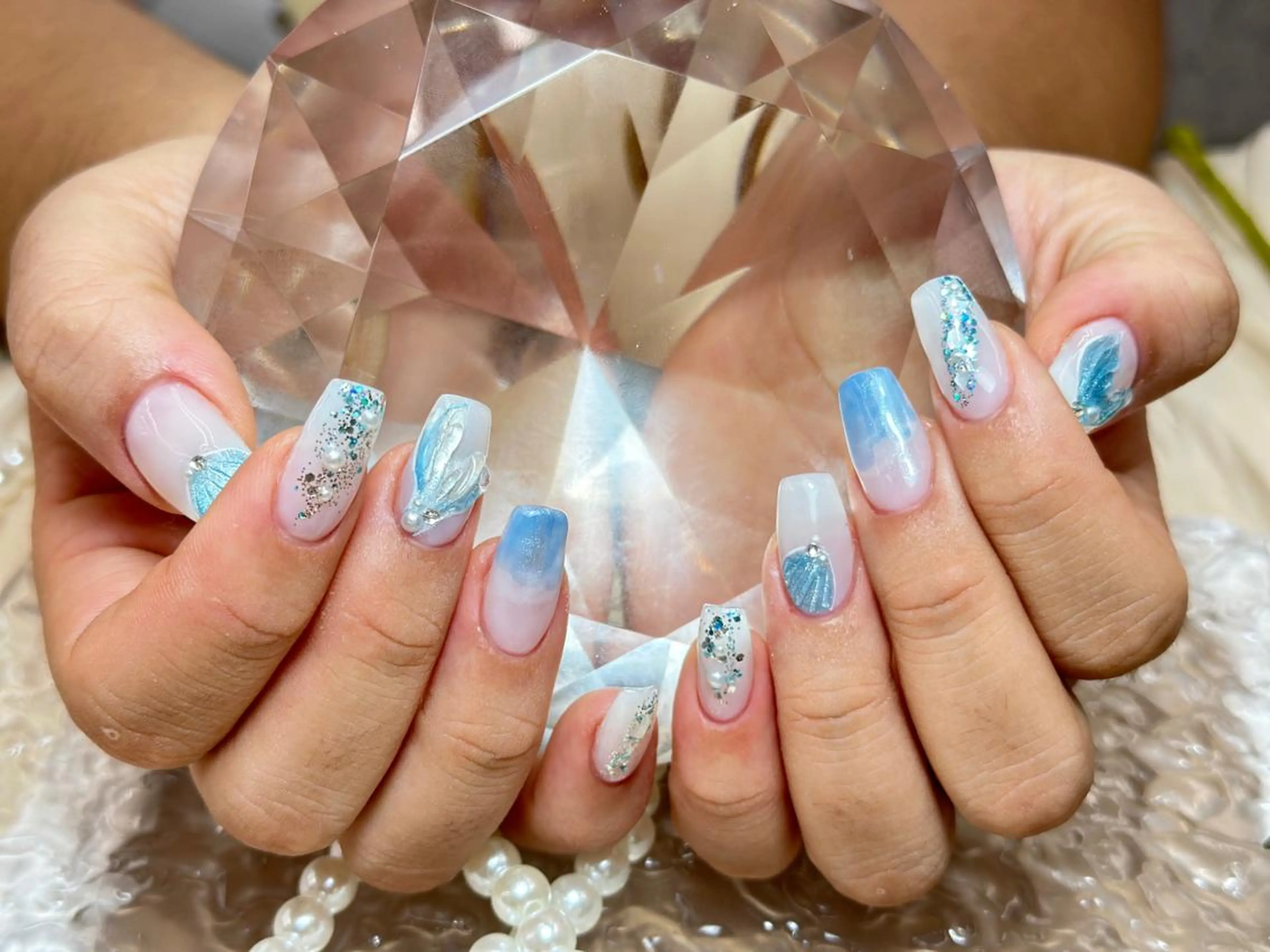 ネイル ハンドネイル Mona【パラジェル ・長さ出し専門店】のネイルデザイン