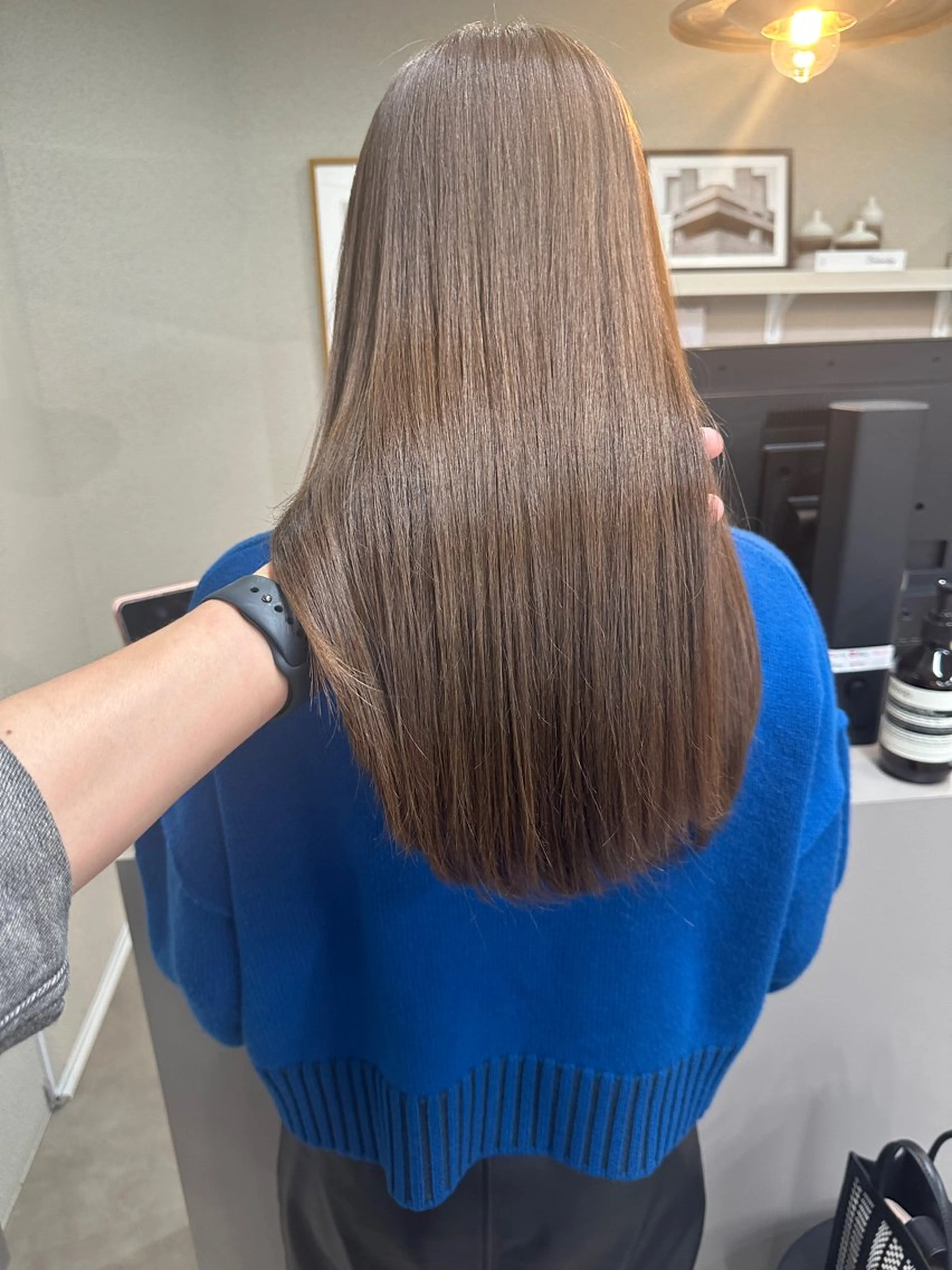 カラー 秦 海来のヘアスタイル