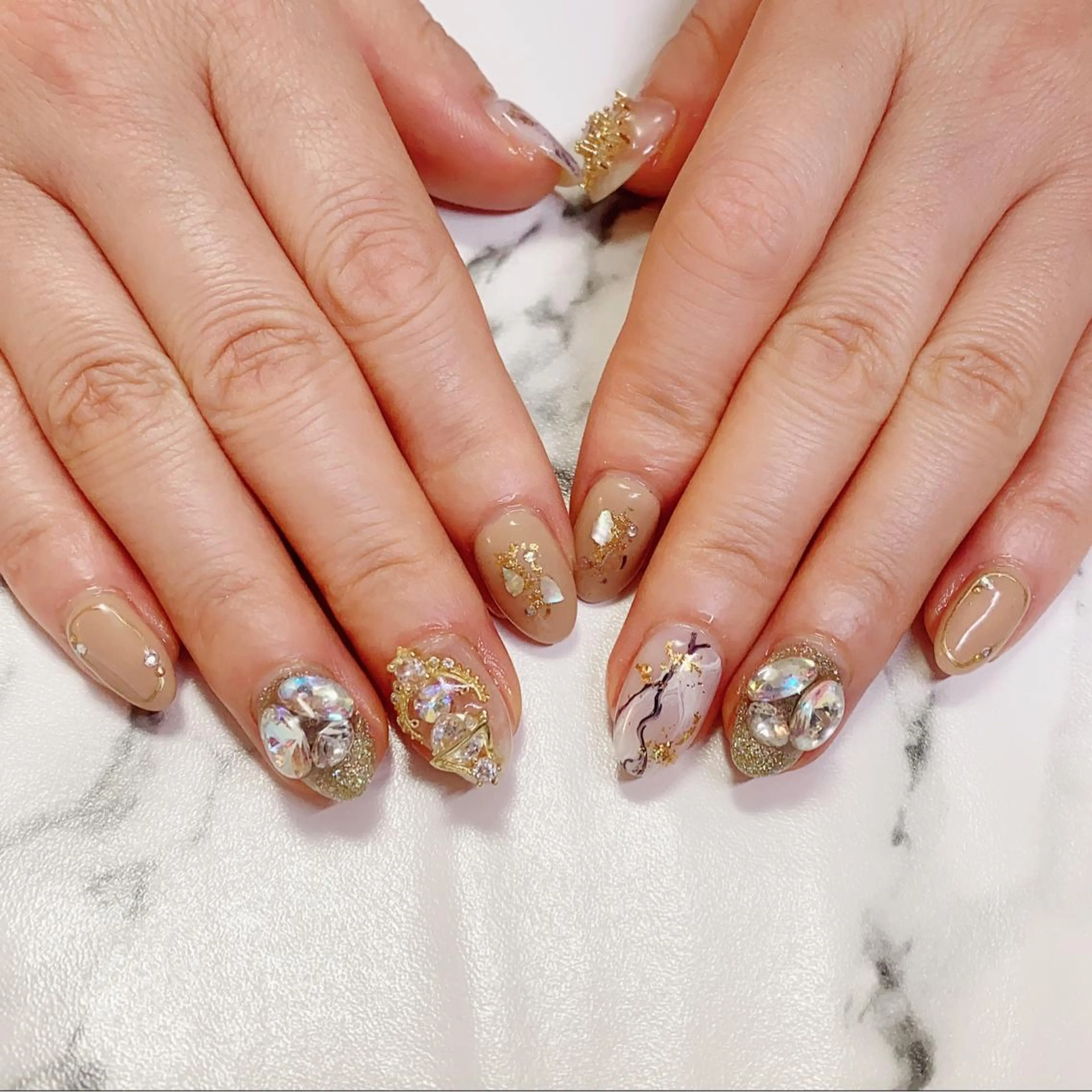 カラー ネイル Q Free nailsのネイルデザイン