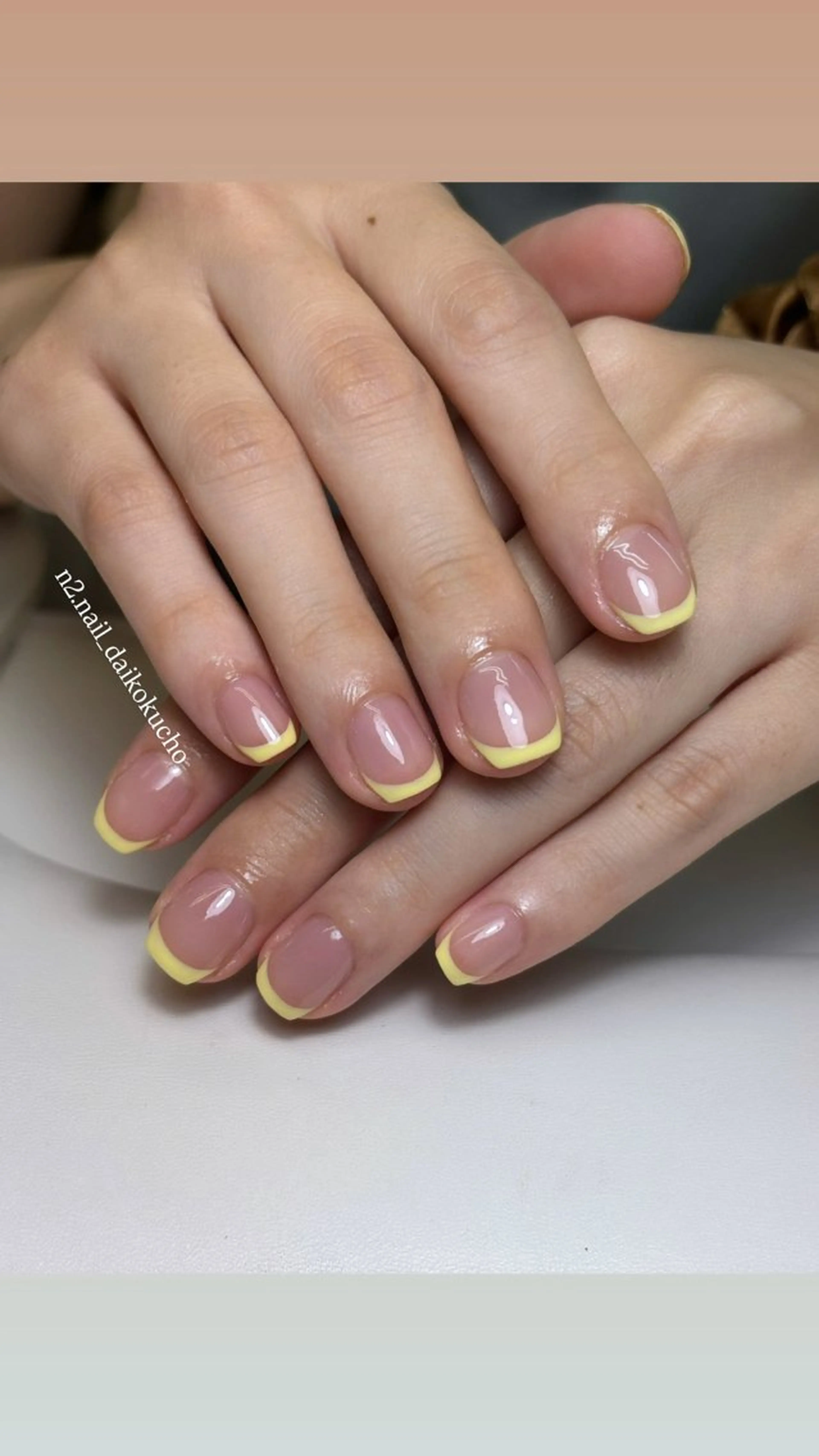 ネイル フレンチネイル シンプルネイル 春ネイル 黄色 N2 nailのネイルデザイン