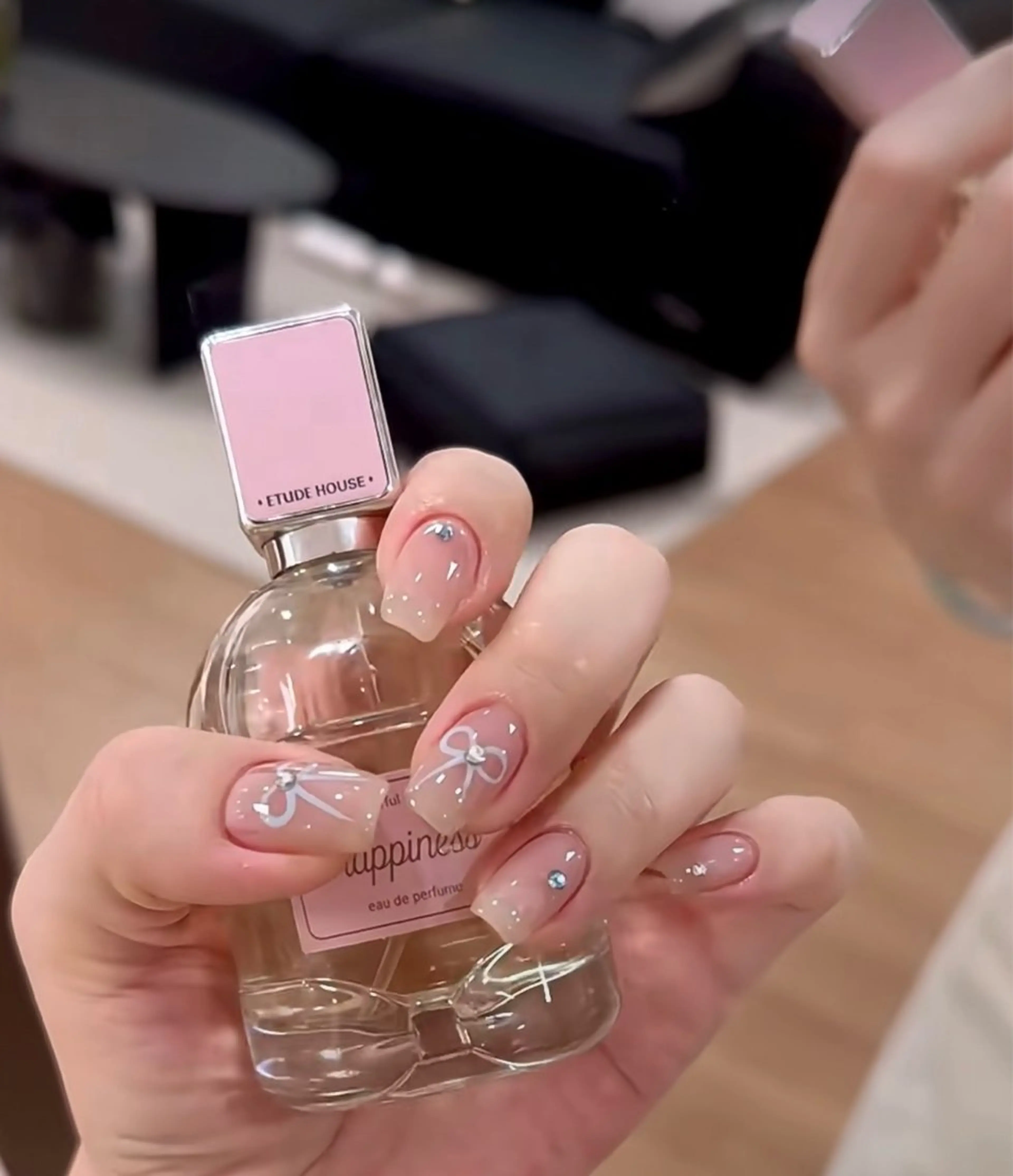 Dea かかのネイルデザイン