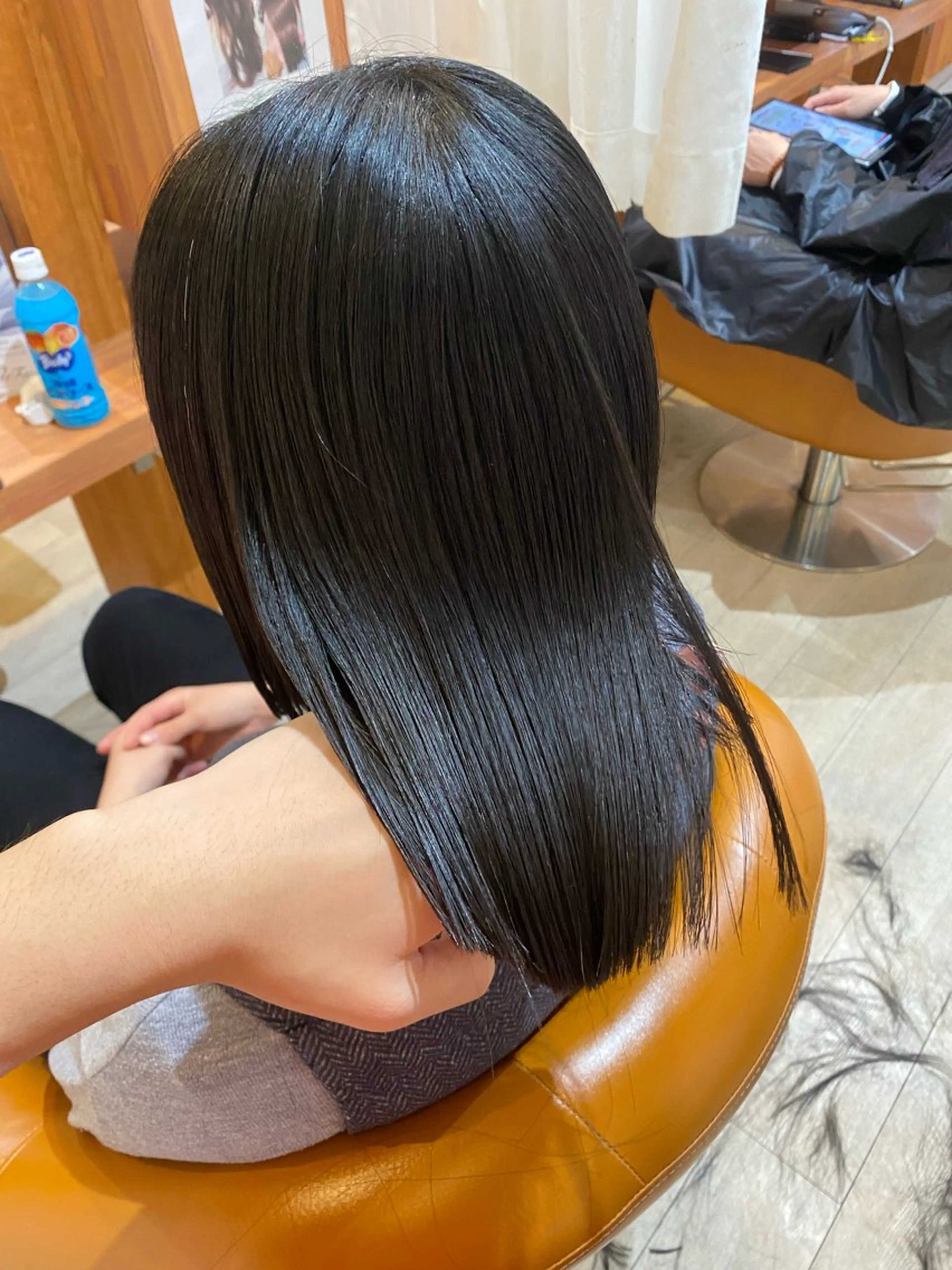 ミディアム アッシュ アッシュブラック ヘアカラー 縮毛矯正とレイヤー /杉村凜汰郎のヘアスタイル