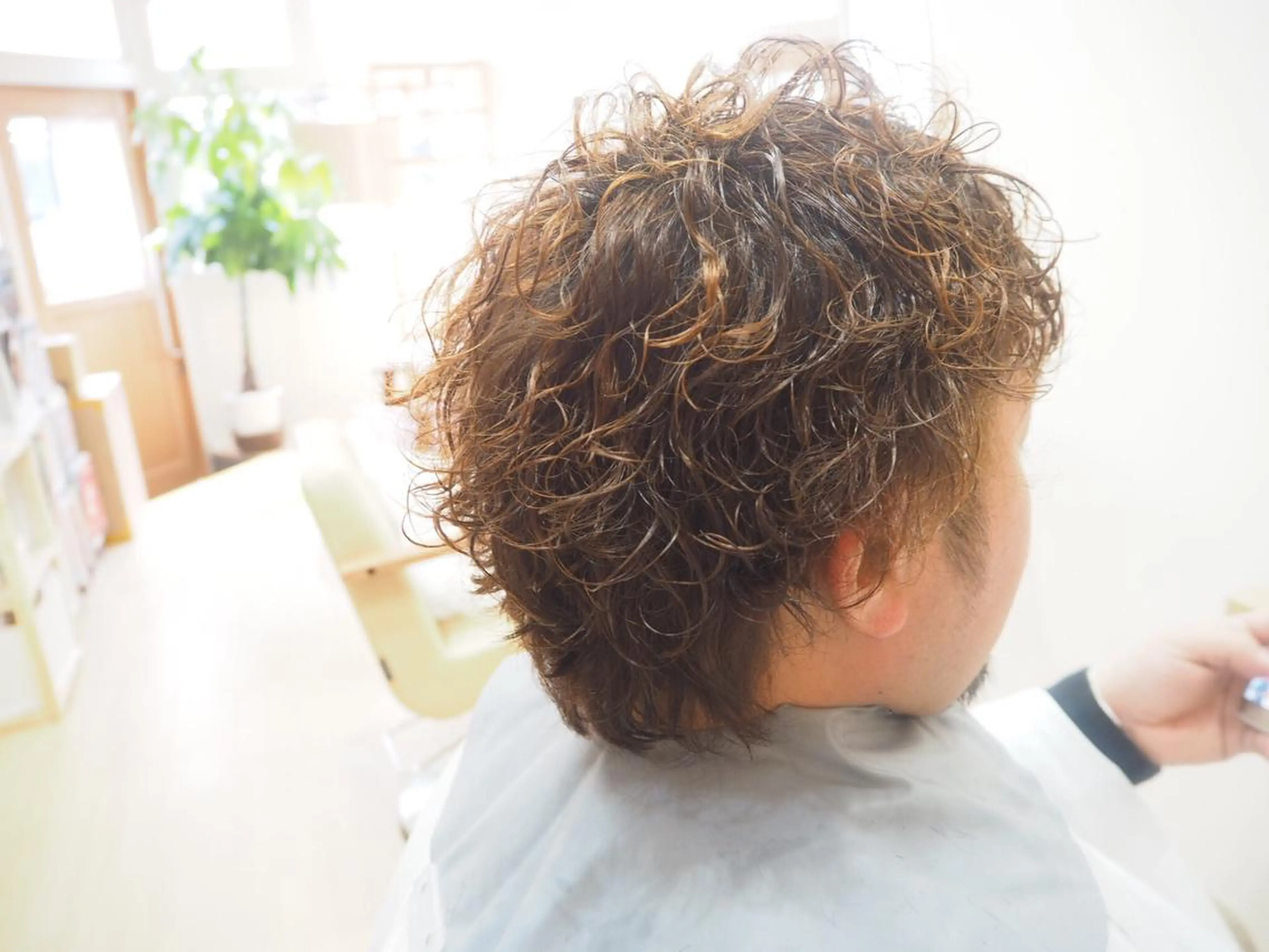 ミディアム パーマ メンズ T e t t e所属・中江 規久のヘアスタイル