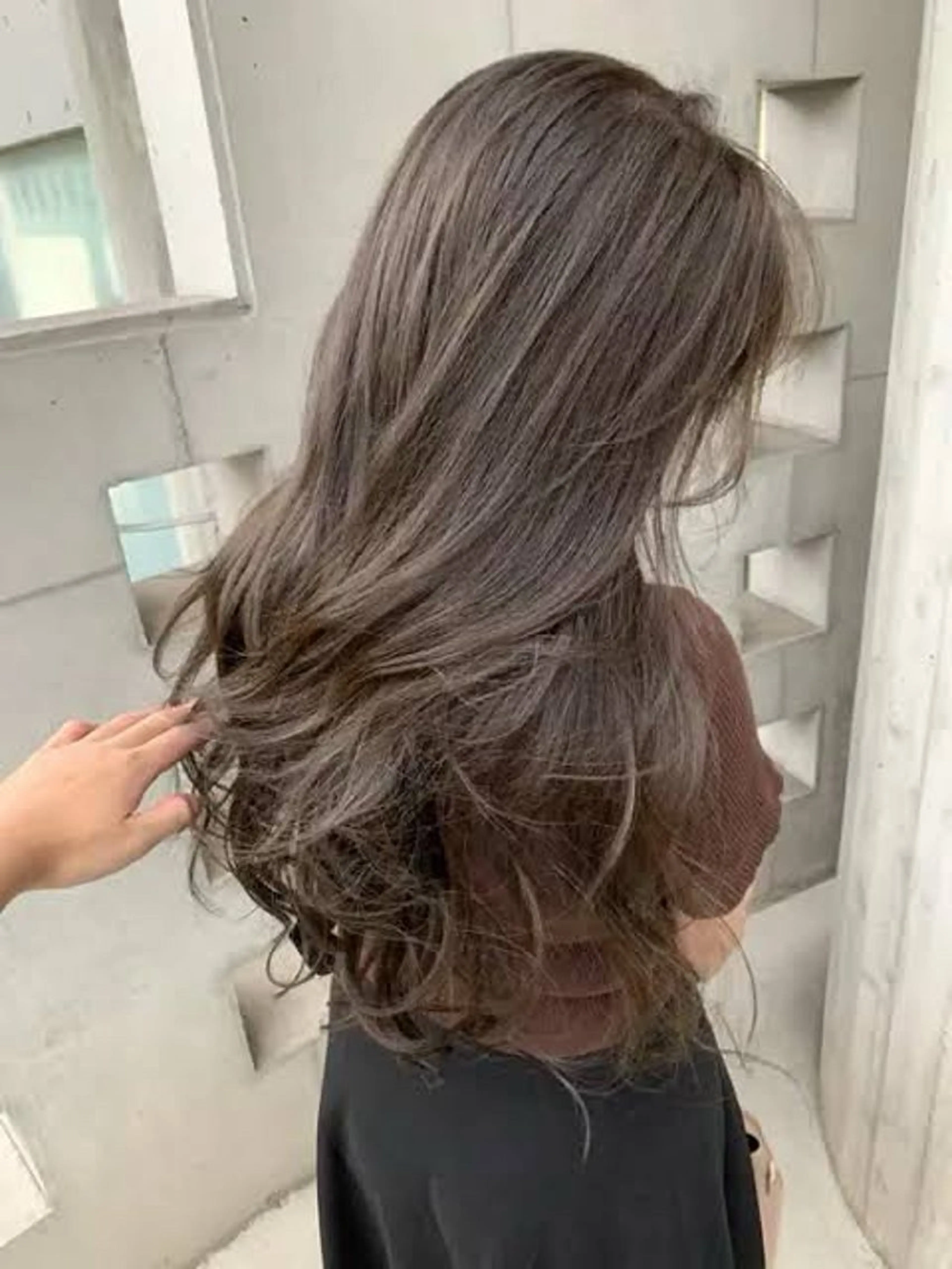 ロング ⭐️レイヤーカット 大人気　三澤康司⭐️のヘアスタイル