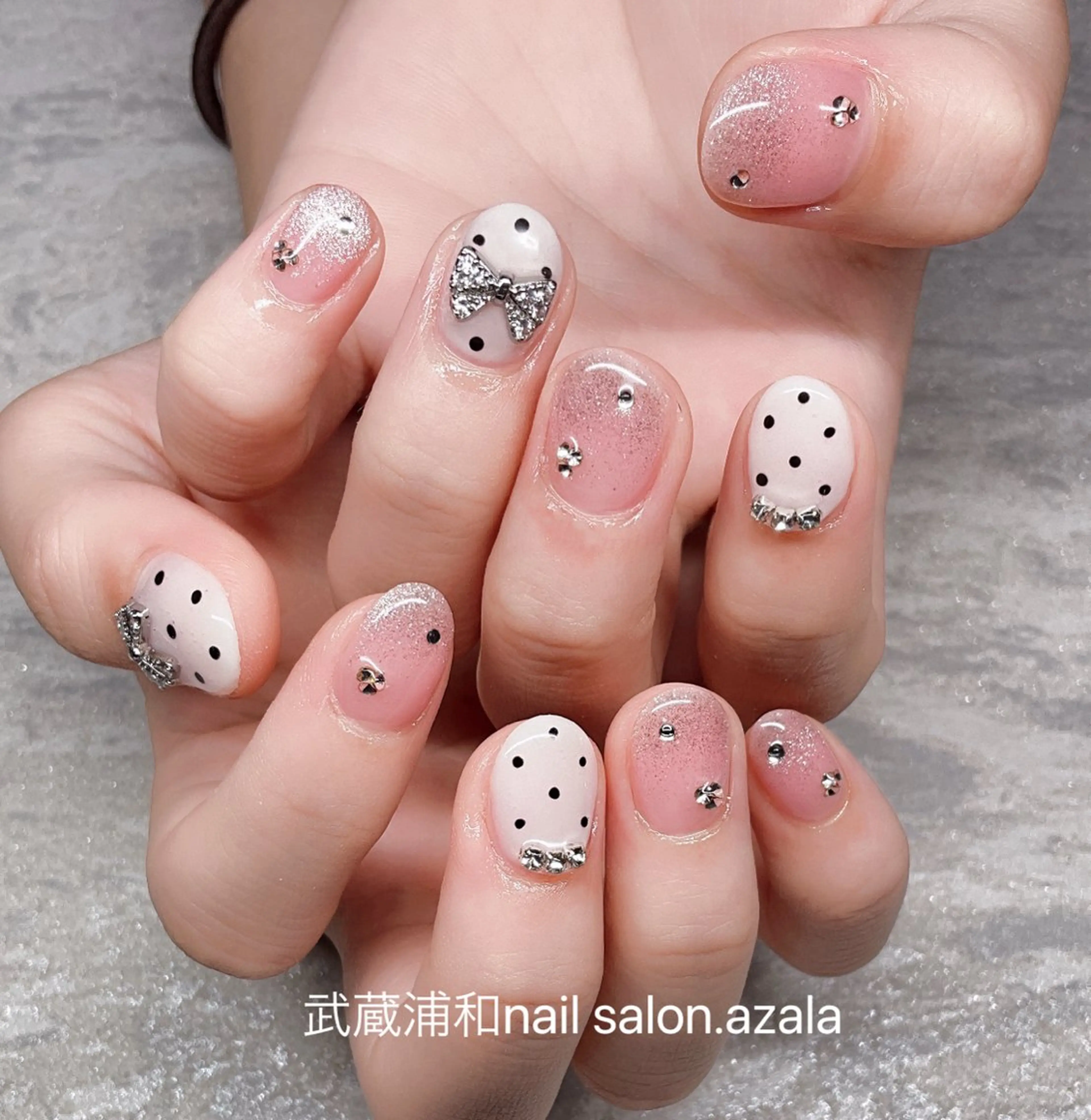 ネイル ハンドネイル R inのネイルデザイン