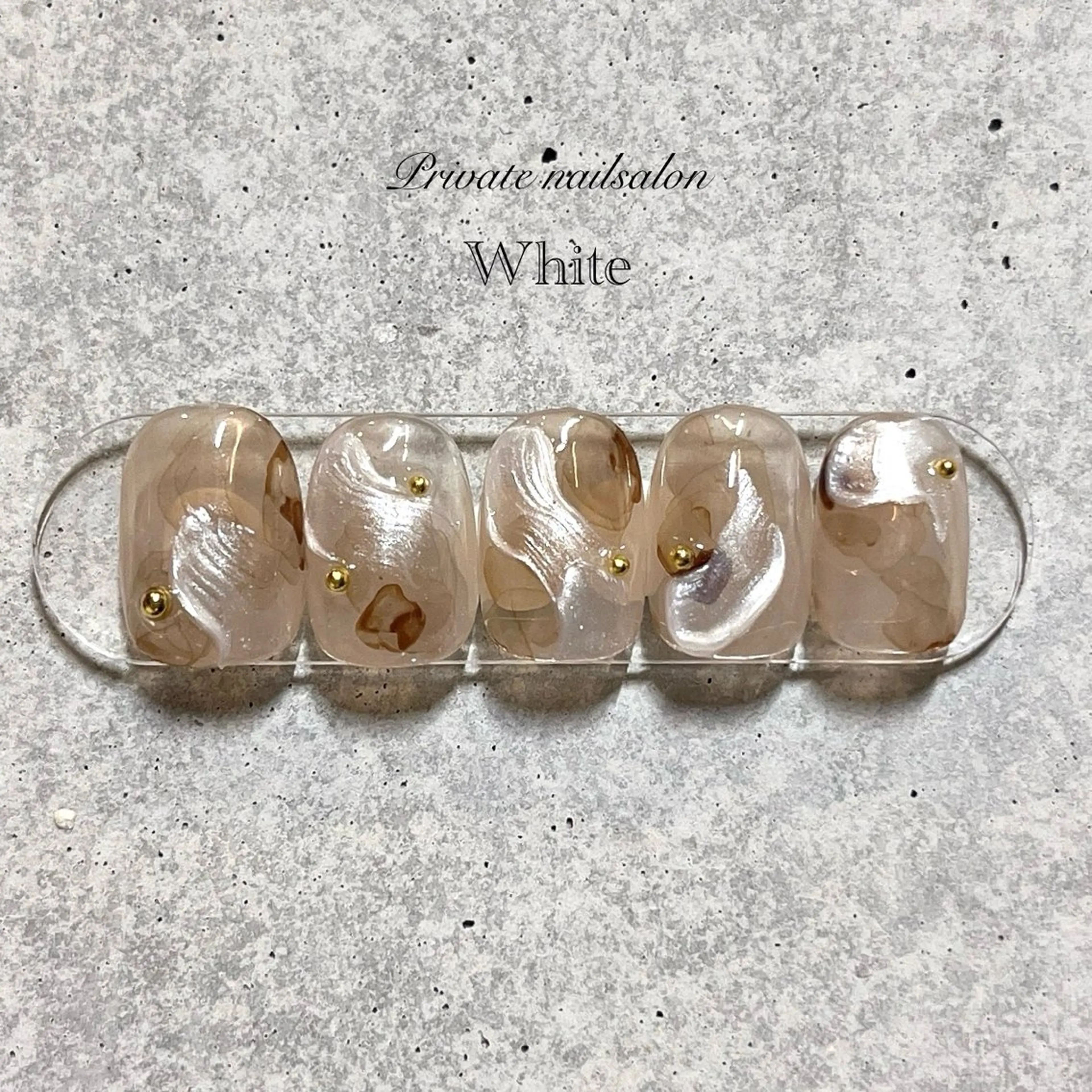 ネイル ブラウン キラキラネイル マグネットネイル ニュアンスネイル 夏ネイル ハンドネイル SAKASHITA KEIのネイルデザイン