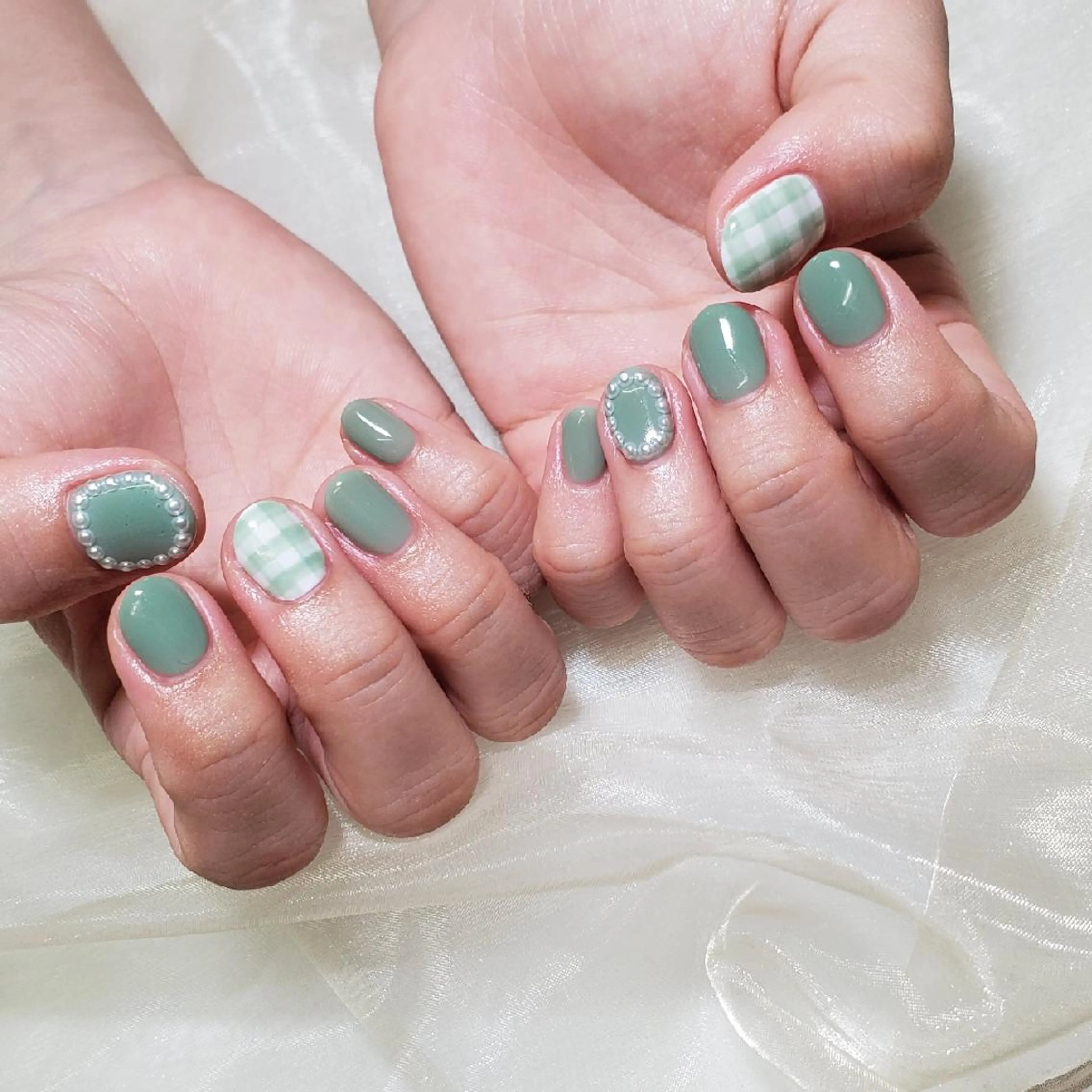 ネイル みよし市 nail salon*pomnal.co所属・Shimada Harukaのネイルデザイン