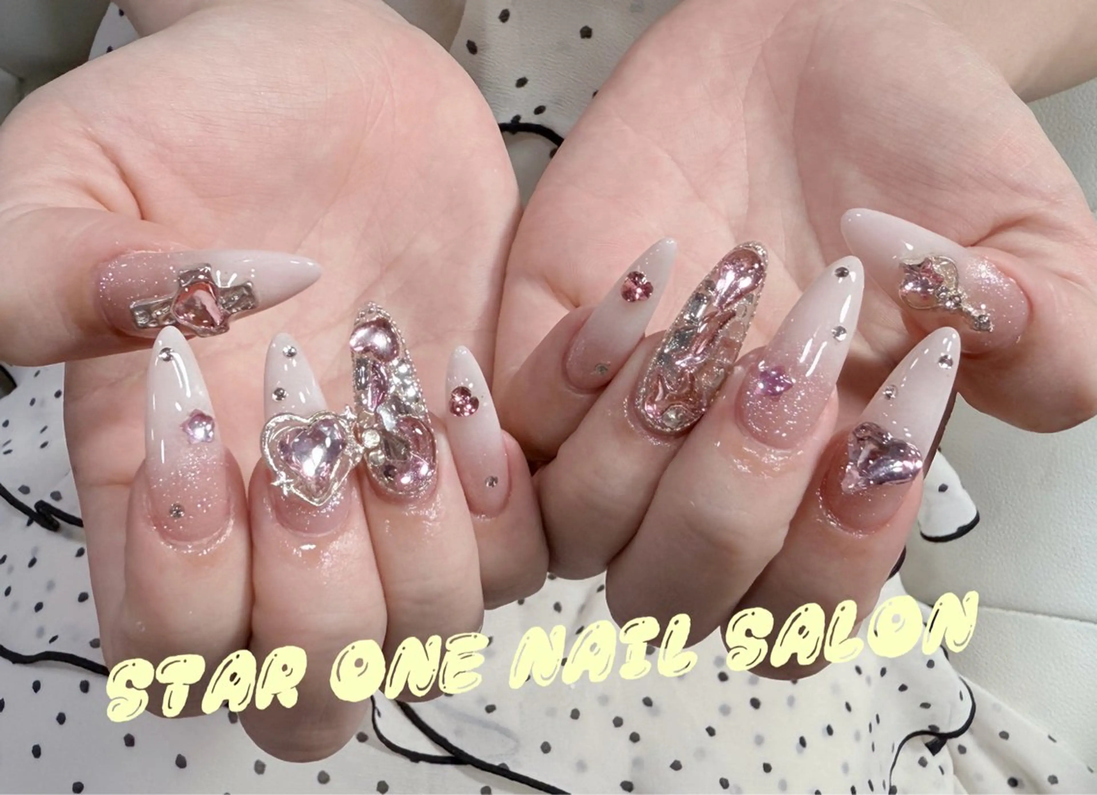 ネイル ハンドネイル 星 あみのネイルデザイン