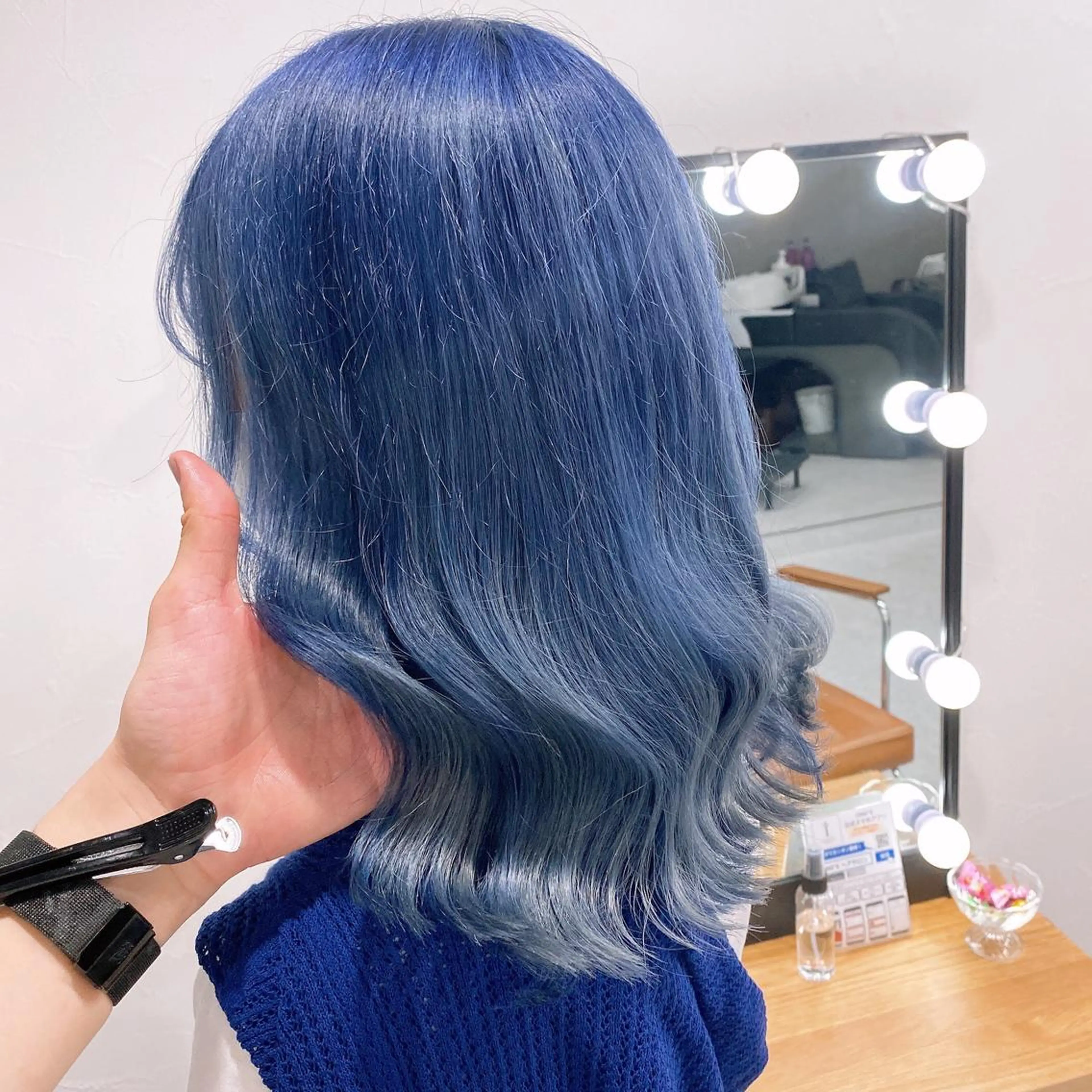 セミロング カラー アッシュ アッシュグレー アッシュグレージュ バレイヤージュ ミストバング カット ヘアカラー トリートメント 韓国ヘア特化💍 tiam💍ブリーチのヘアスタイル