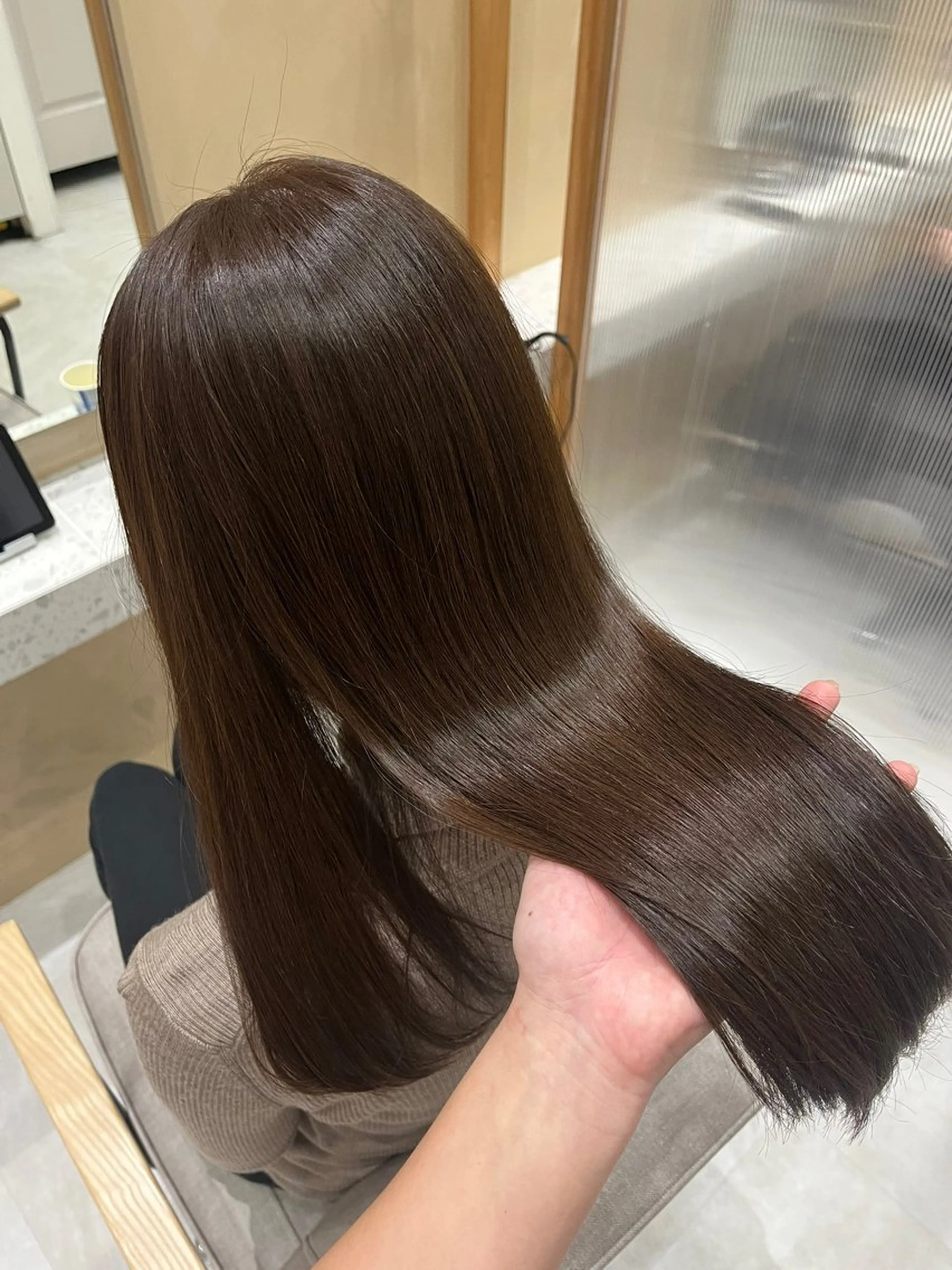 セミロング カラー ヘアアレンジ カット ヘアカラー トリートメント 暖色韓国ヘア🤍 保科侑花のヘアスタイル