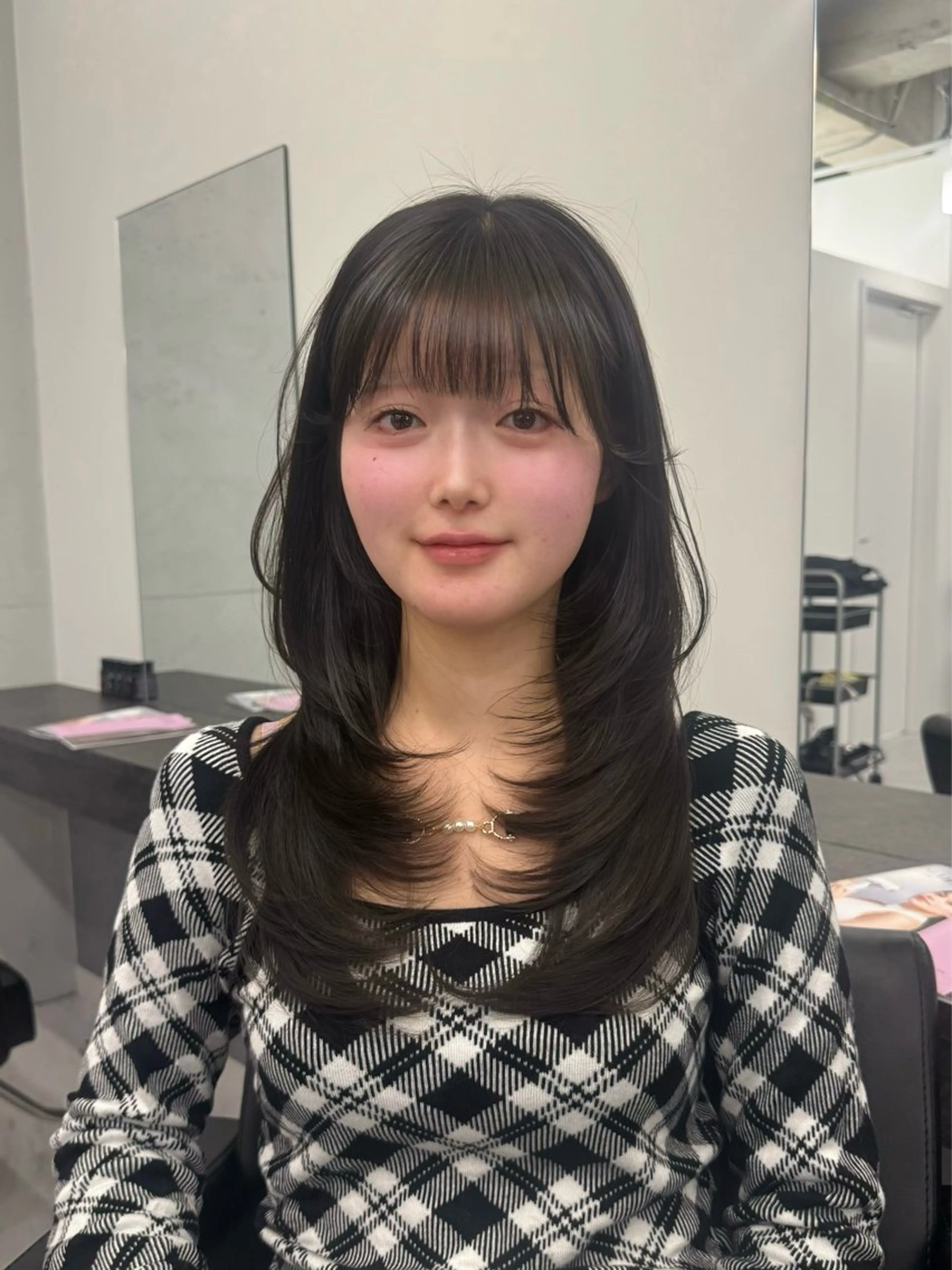 ロング レイヤー・ブリーチ kiyotoshiのヘアスタイル