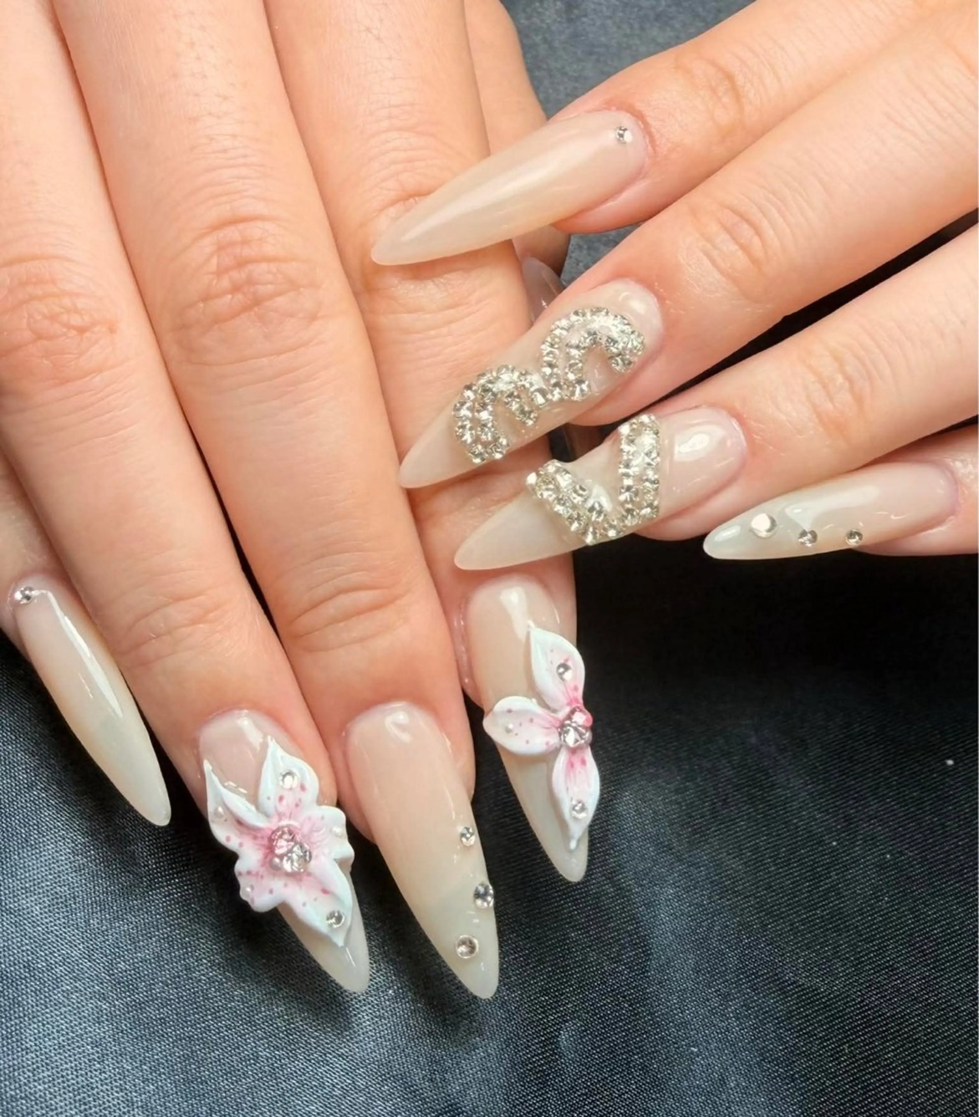 ネイル ハンドネイル Tini ANA.CHUOのネイルデザイン