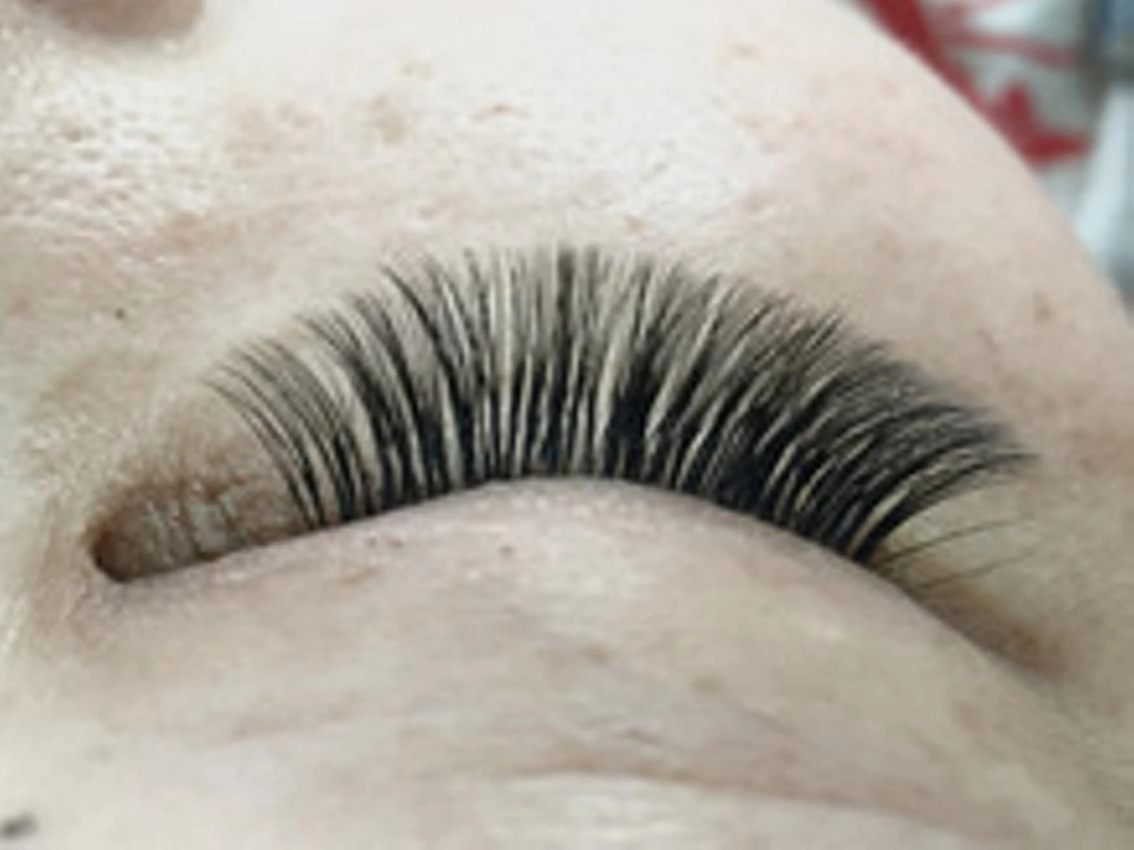 マツエク・マツパ ボリュームラッシュ トータルビューティー CQのネイルデザイン