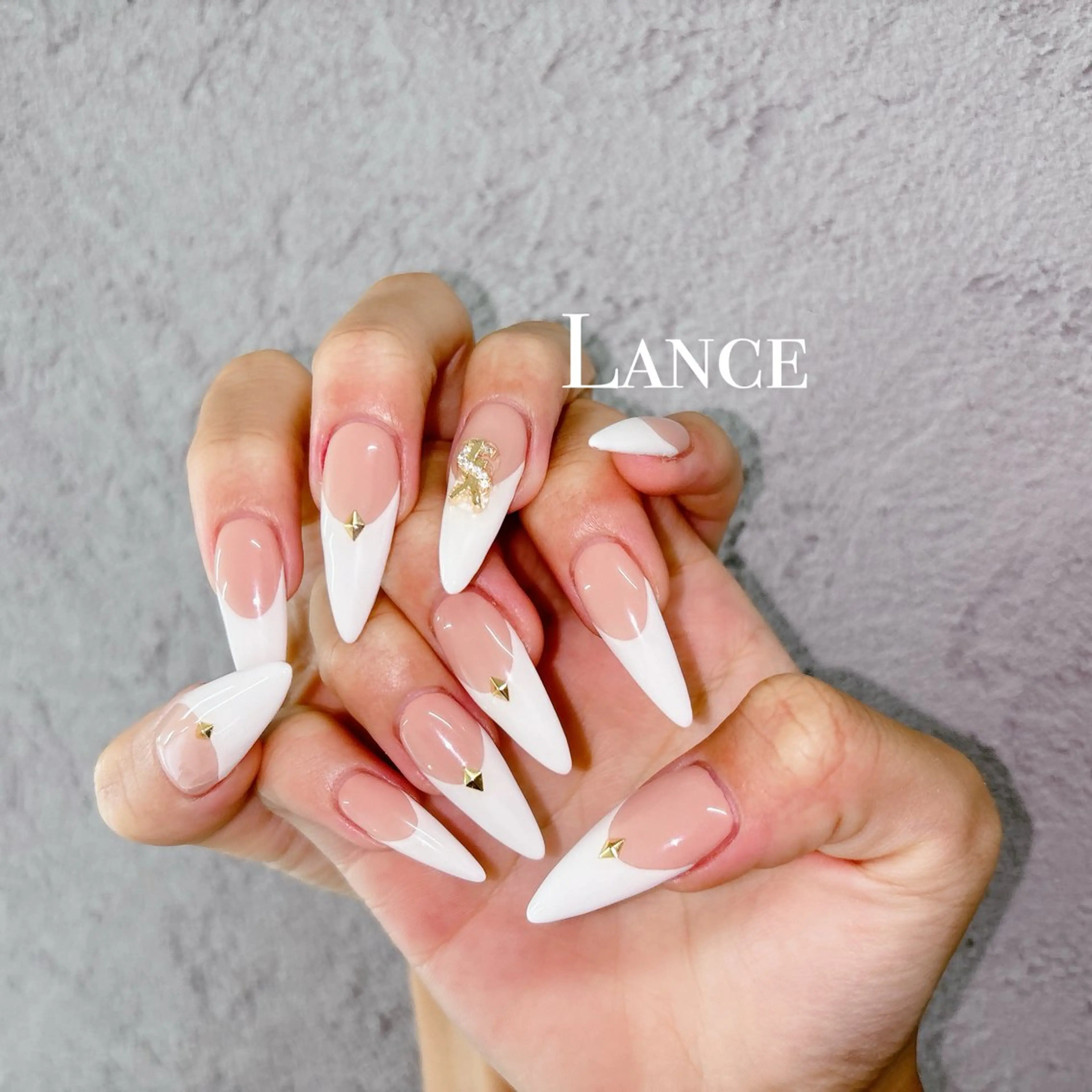 ネイル オーロラネイル フットネイル 氷ネイル・うるうるネイル キラキラネイル 韓国ネイル ハンドネイル Lance nailのネイルデザイン