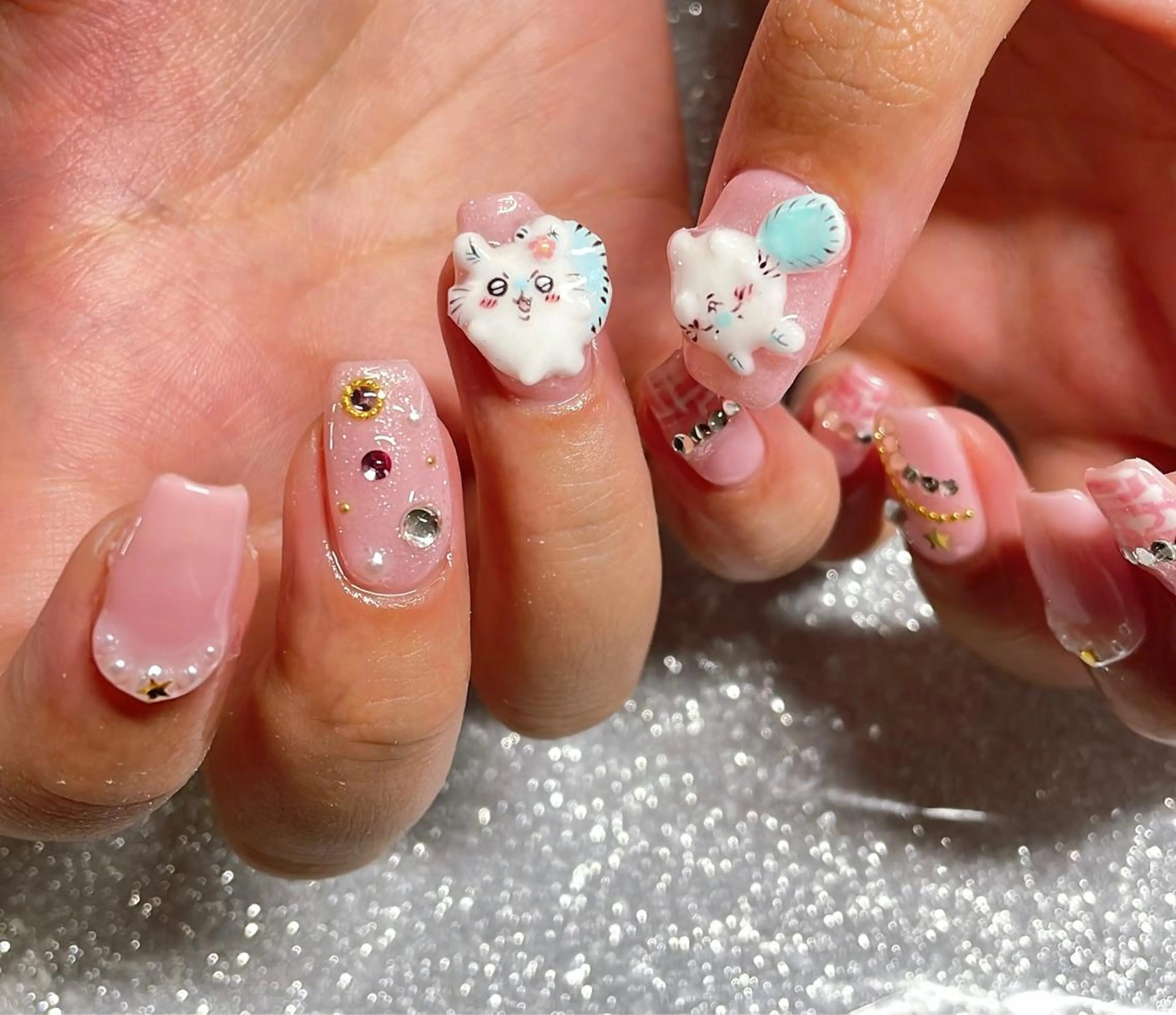 ネイル ハンドネイル VIERU 🌈🎀💖のネイルデザイン