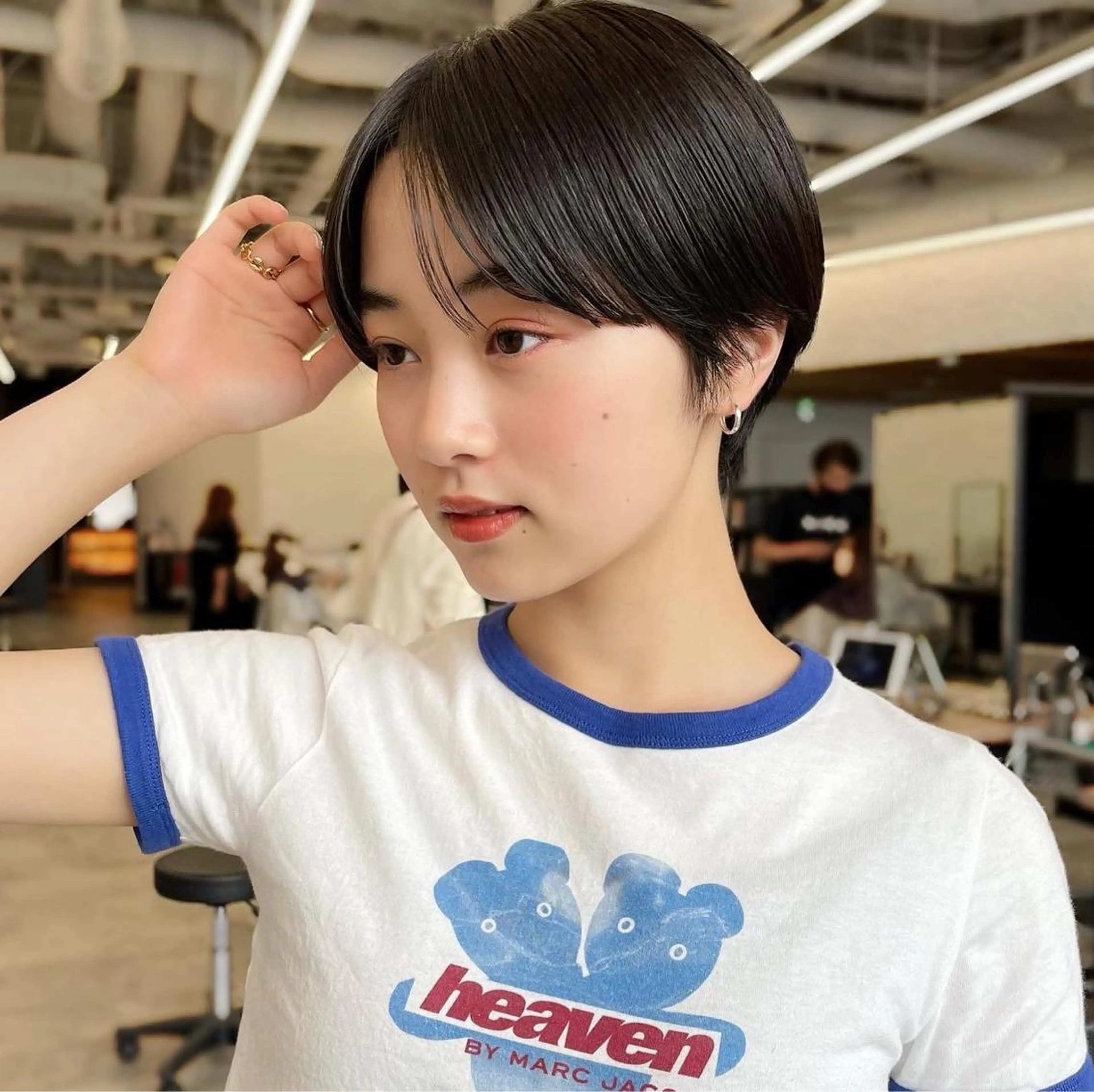 ショート ショートヘア トリートメント レイヤー/ショート透 明感カラー/西田祐賀のヘアスタイル