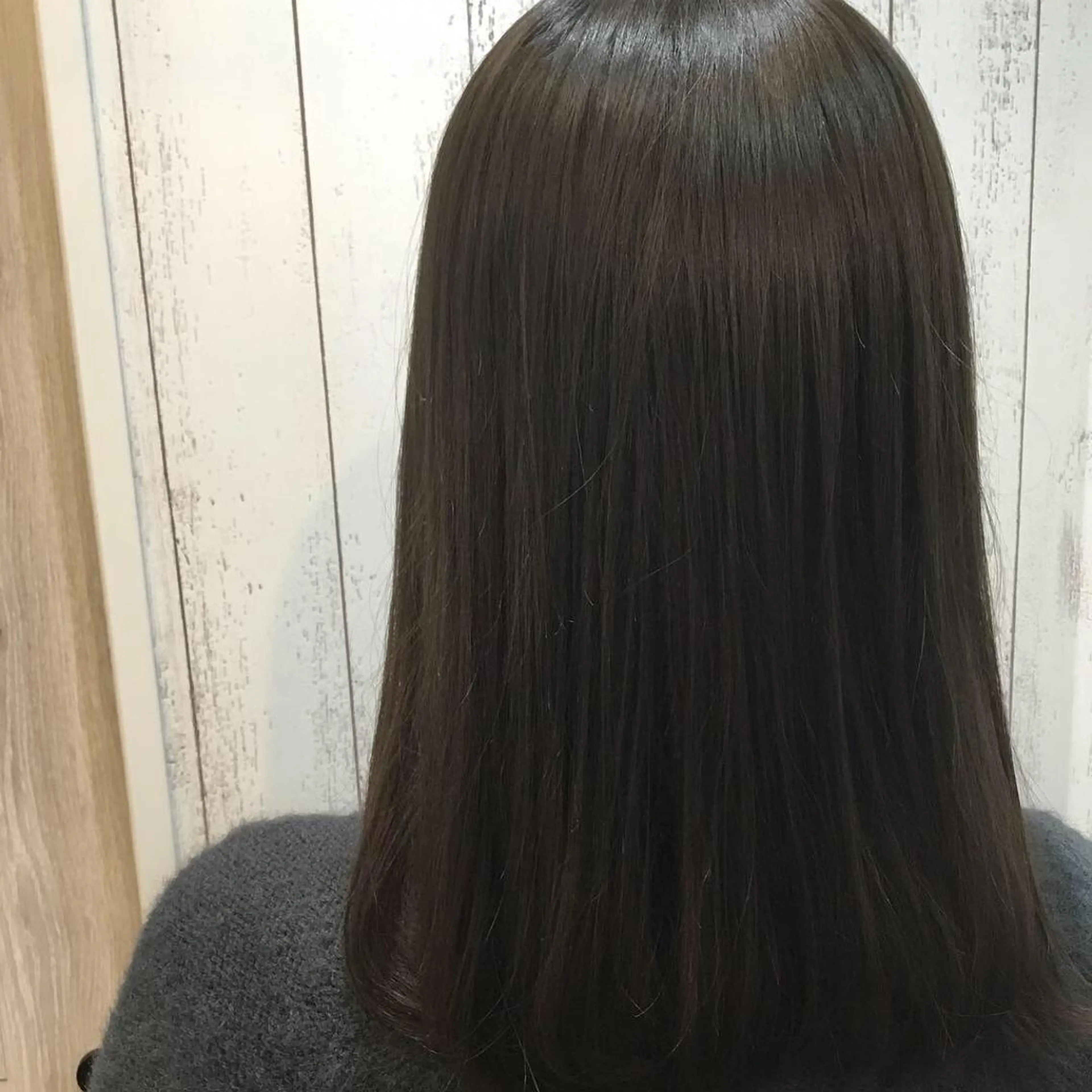 ミディアム カラー パーマ 金崎 新吾のヘアスタイル