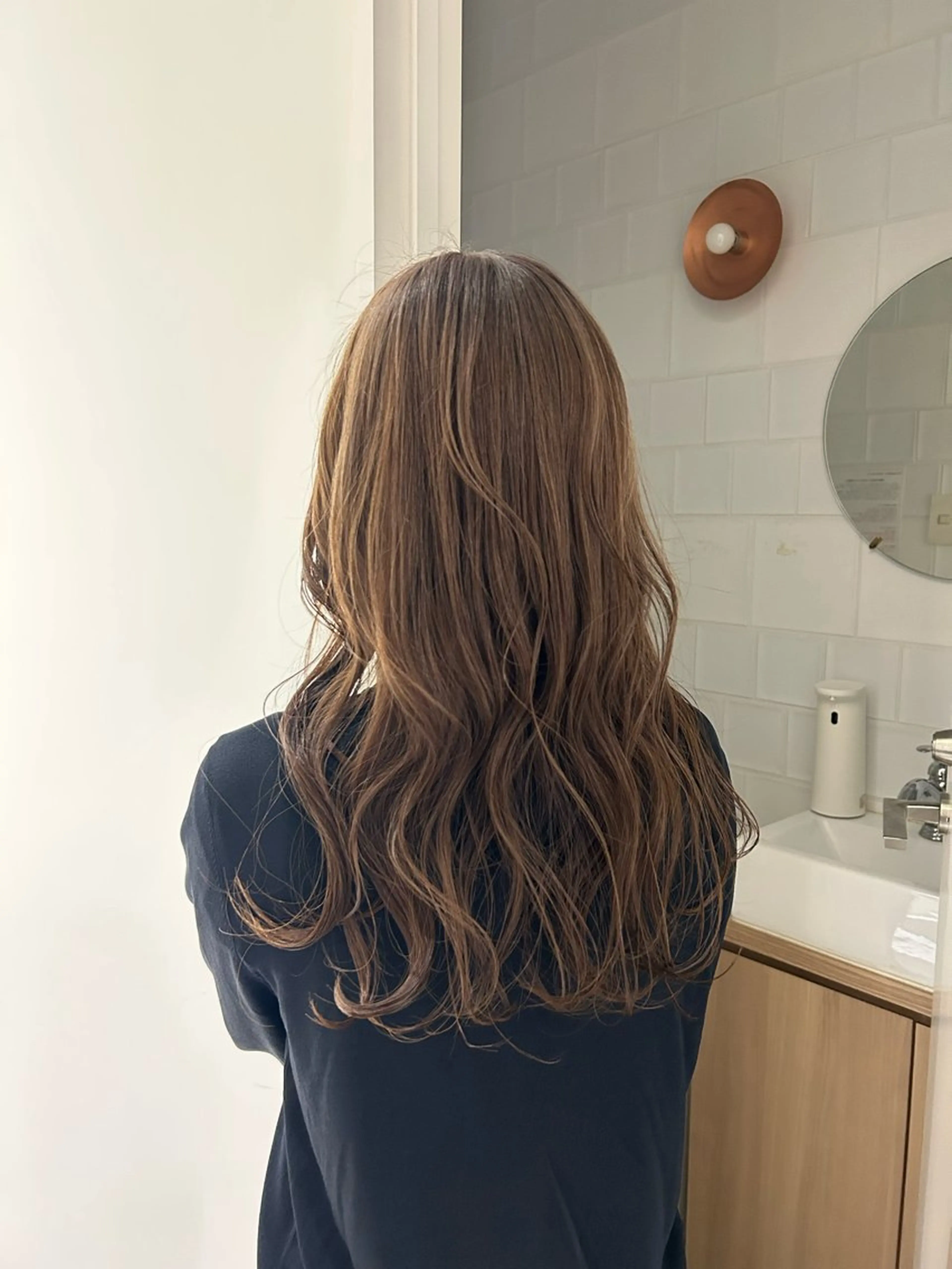 セミロング カラー ベージュカラー Nanami🧸🤍 ワンカラーモデル募集のヘアスタイル