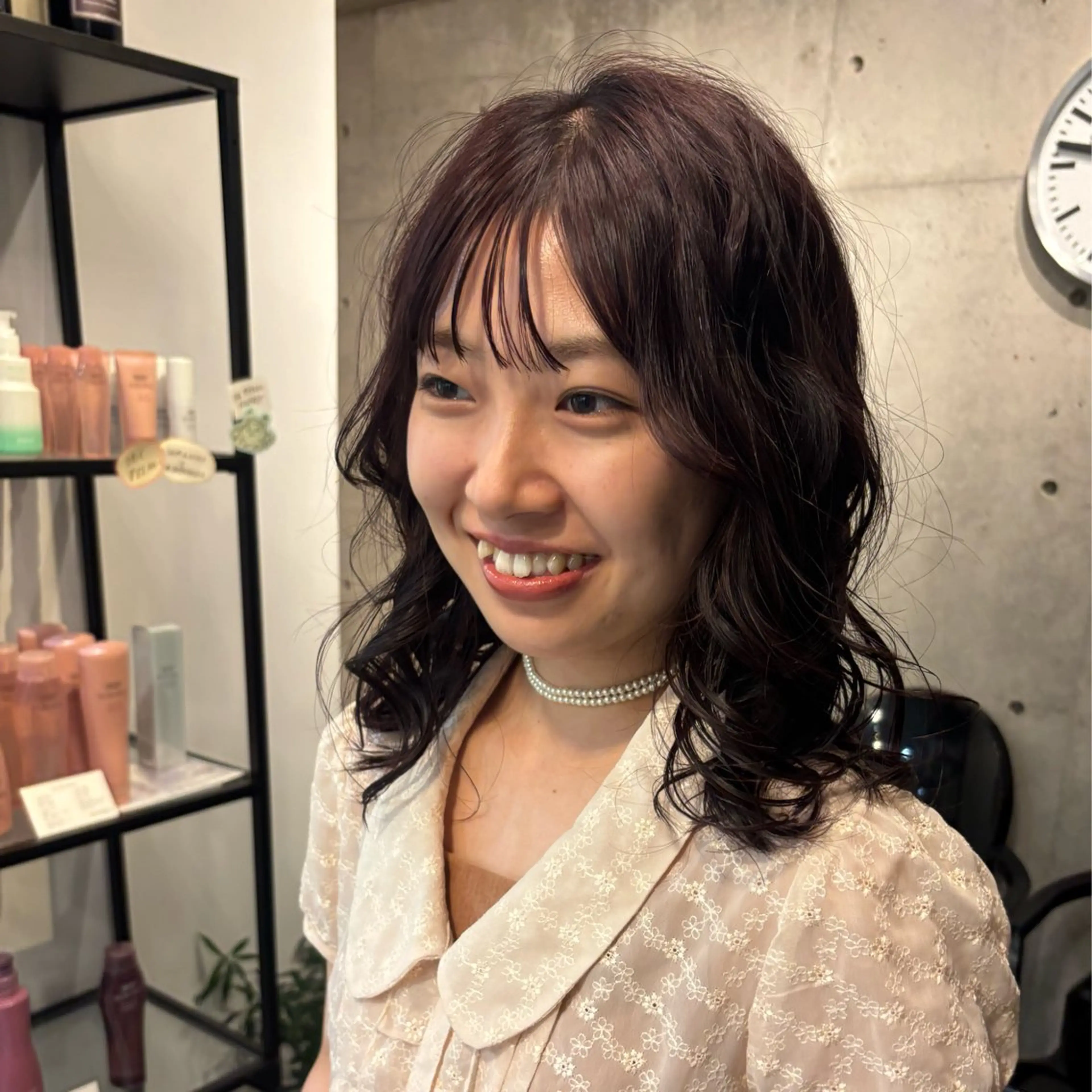 ミディアム ピンクブラウン AREND所属・AREND hinanoのヘアスタイル