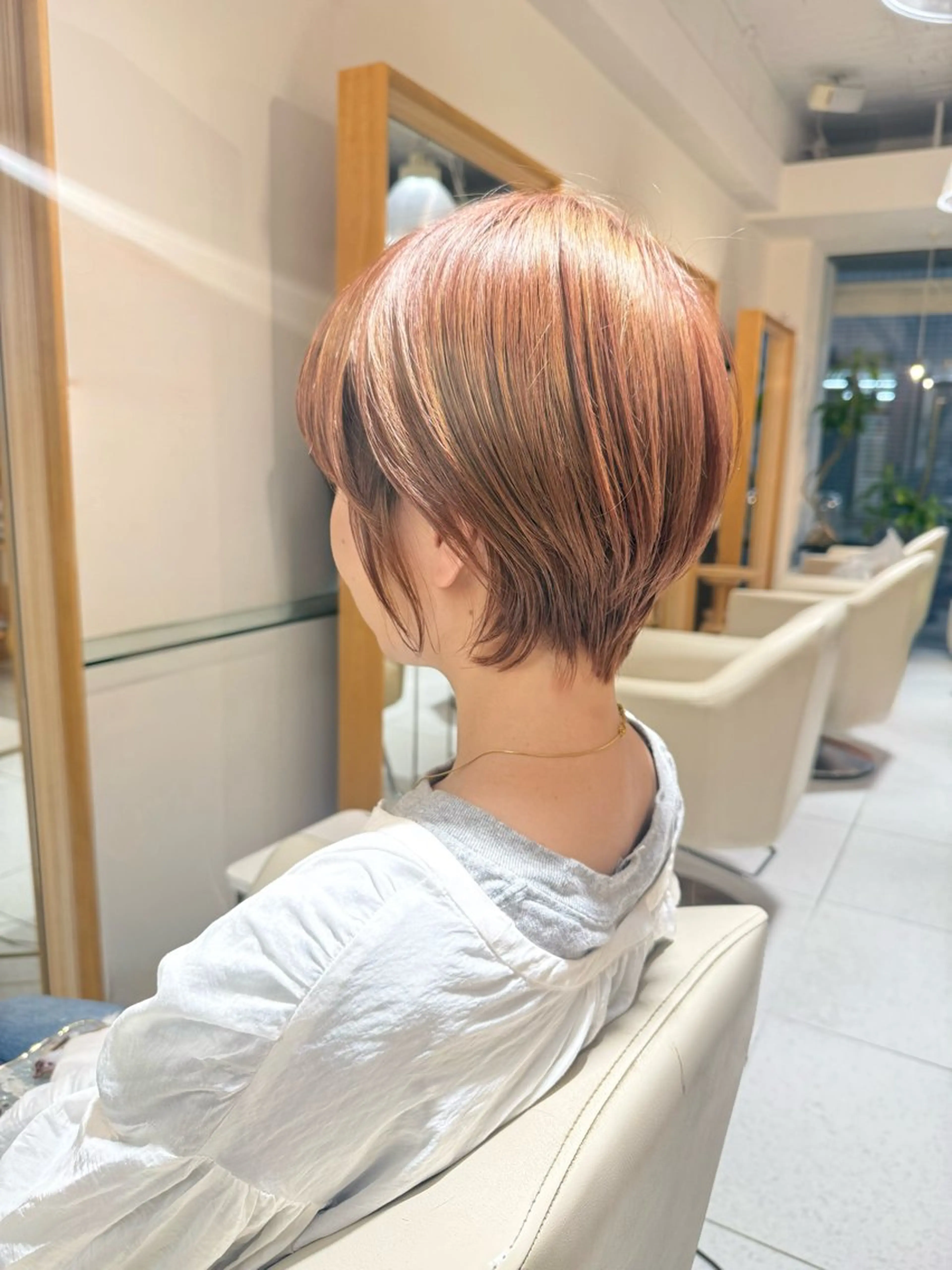 ショート カット ヘアカラー トリートメント 安永 涼のヘアスタイル