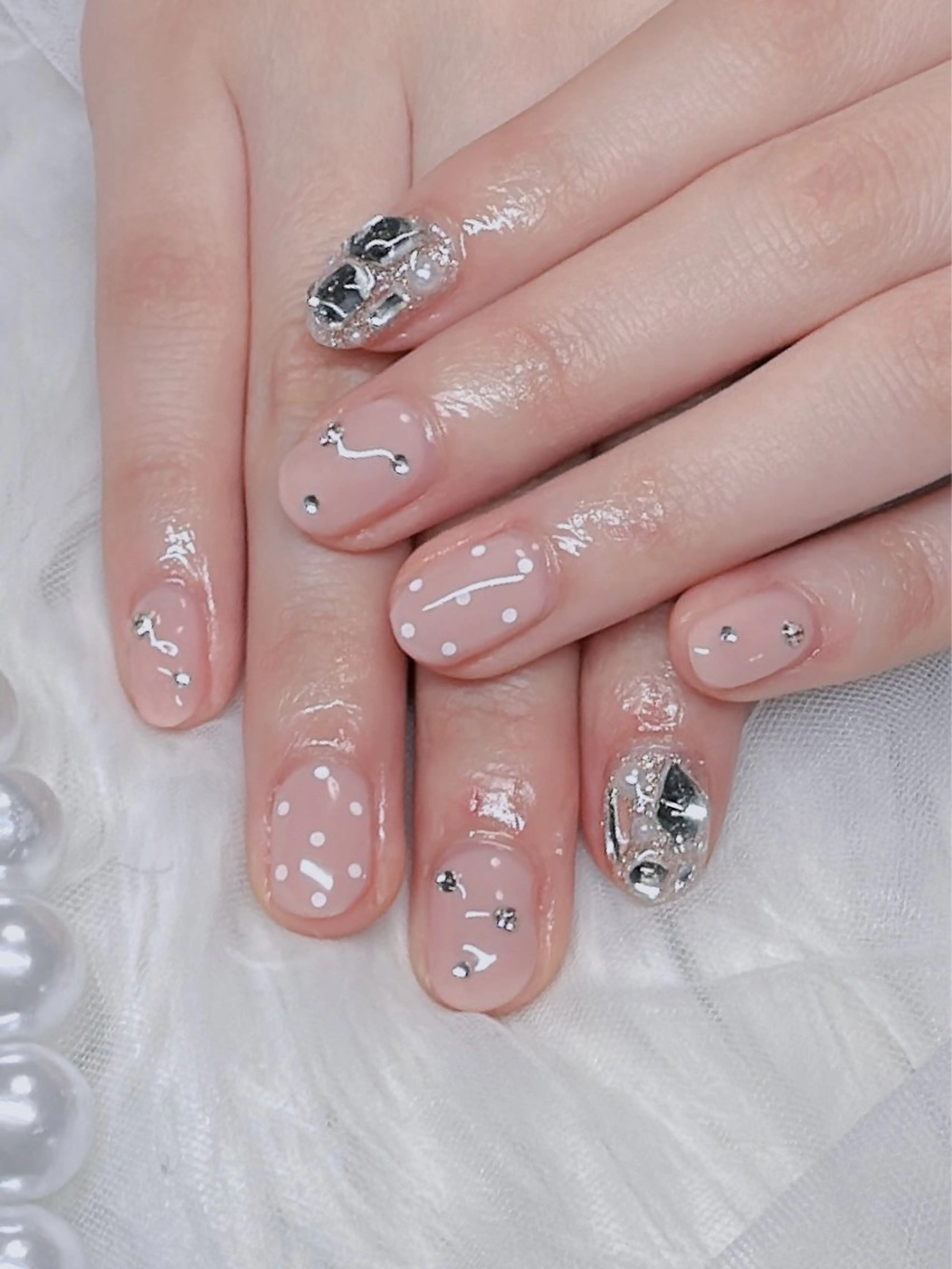 ネイル ハンドネイル Momo🍑 【パラジェル取扱店】のネイルデザイン