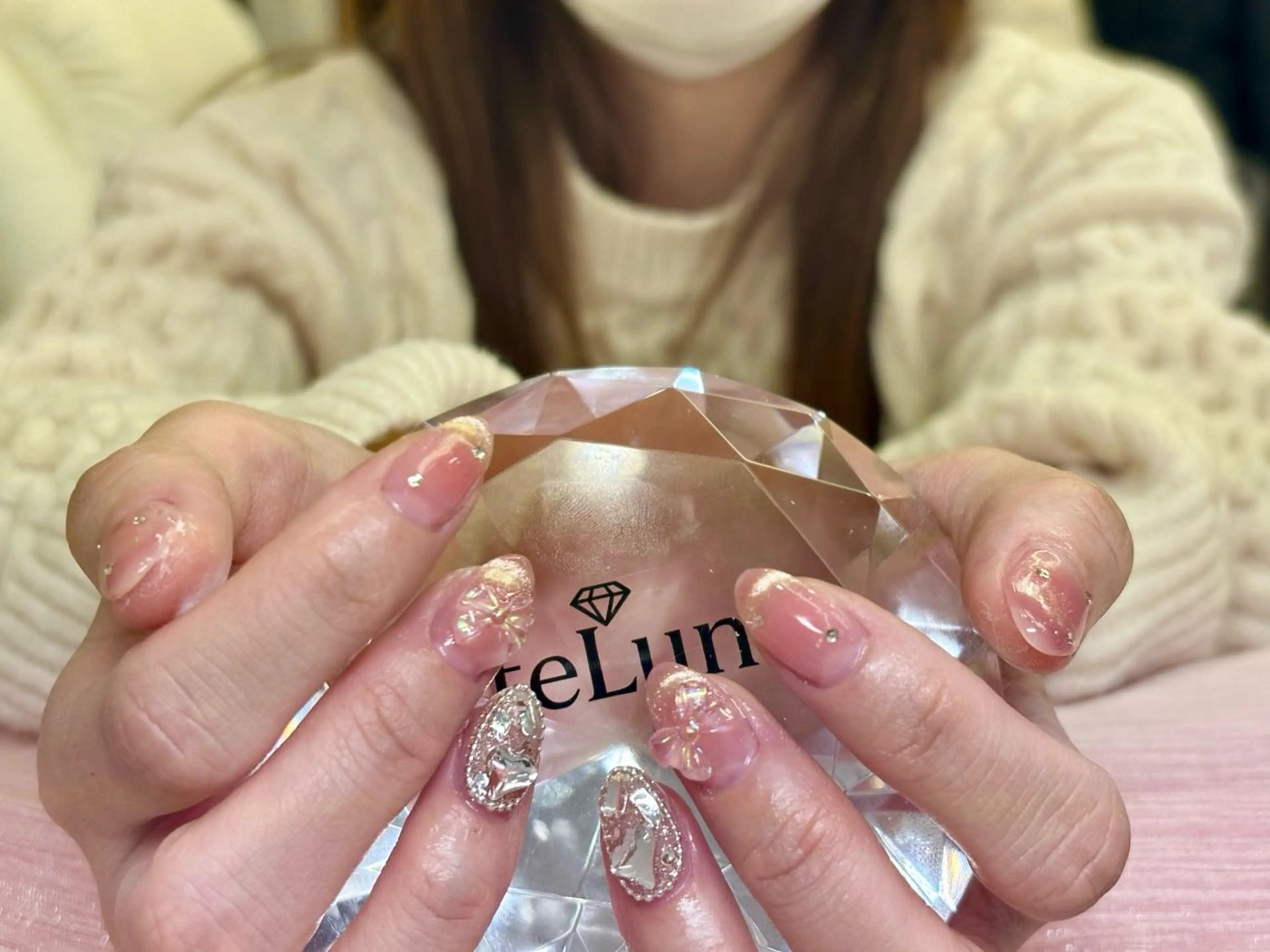 ネイル 持ち込み ワンホンネイル ハンドネイル ハンドケア ETE LUNA NAILのネイルデザイン