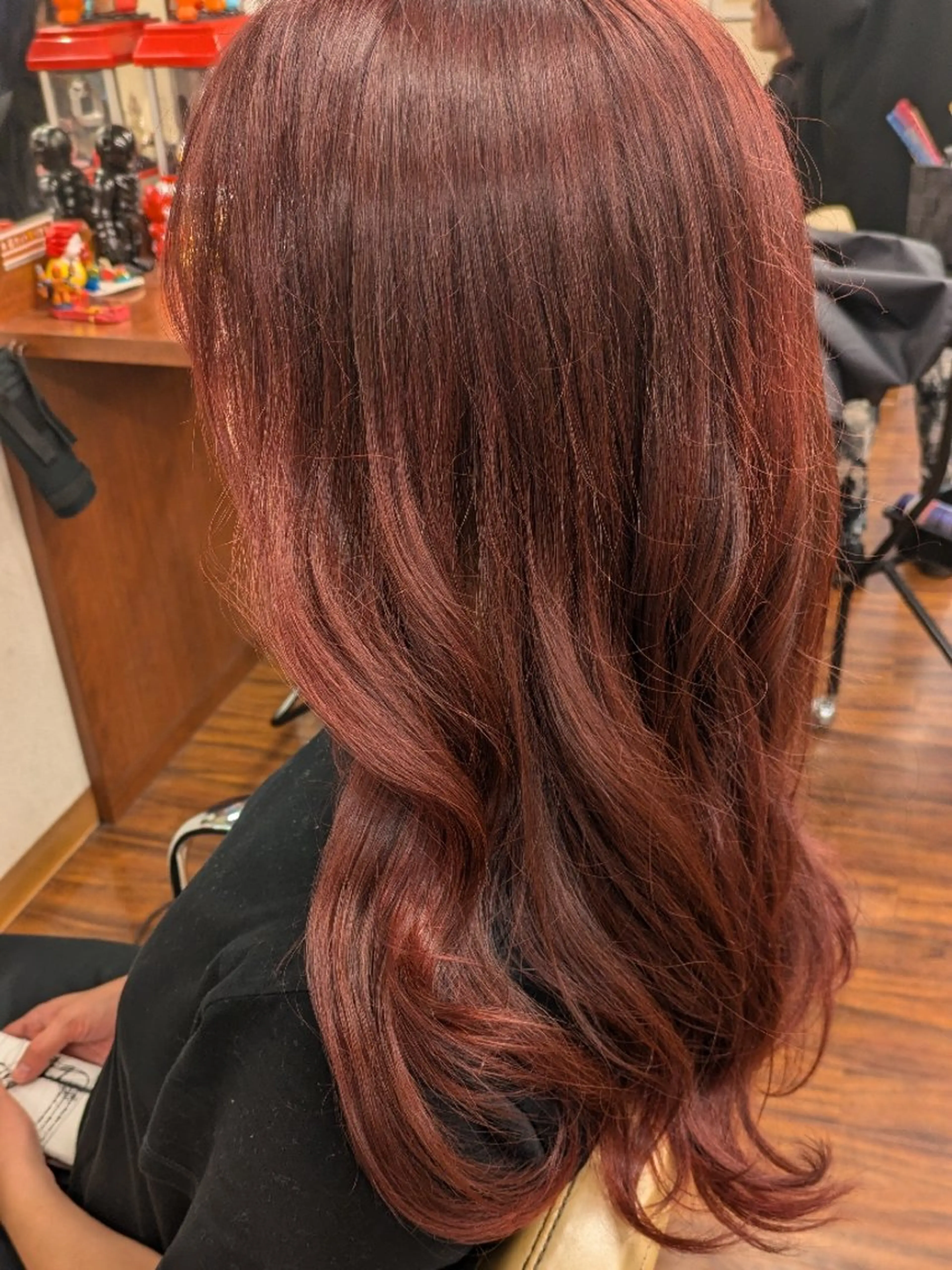 ロング カラー fuwat所属・秋葉原でカラーする なら🐉ちぇーたんのヘアスタイル