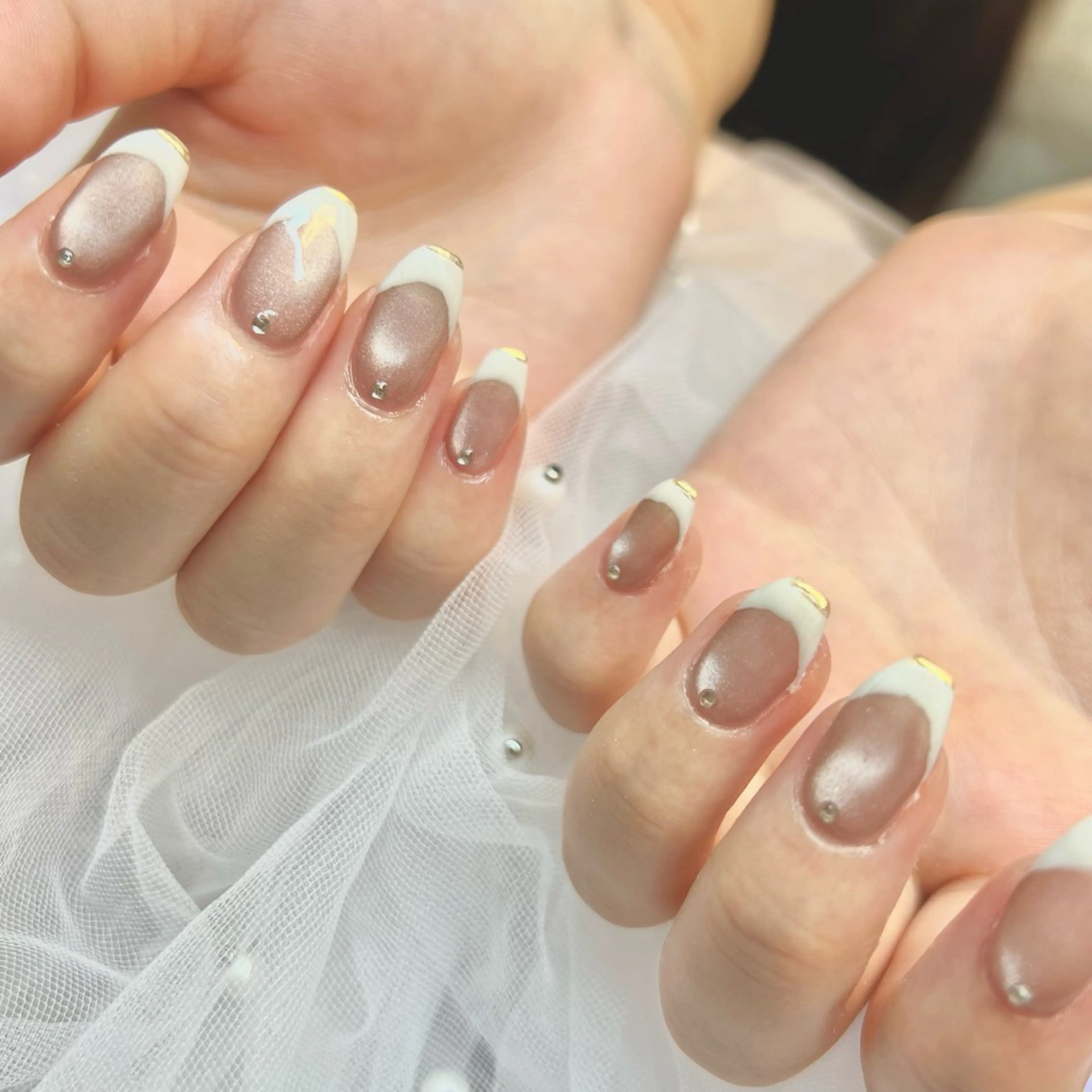 ネイル チークネイル 長さ出し ジェルネイル マグネットネイル 持ち込み ハンドネイル clover nailのネイルデザイン