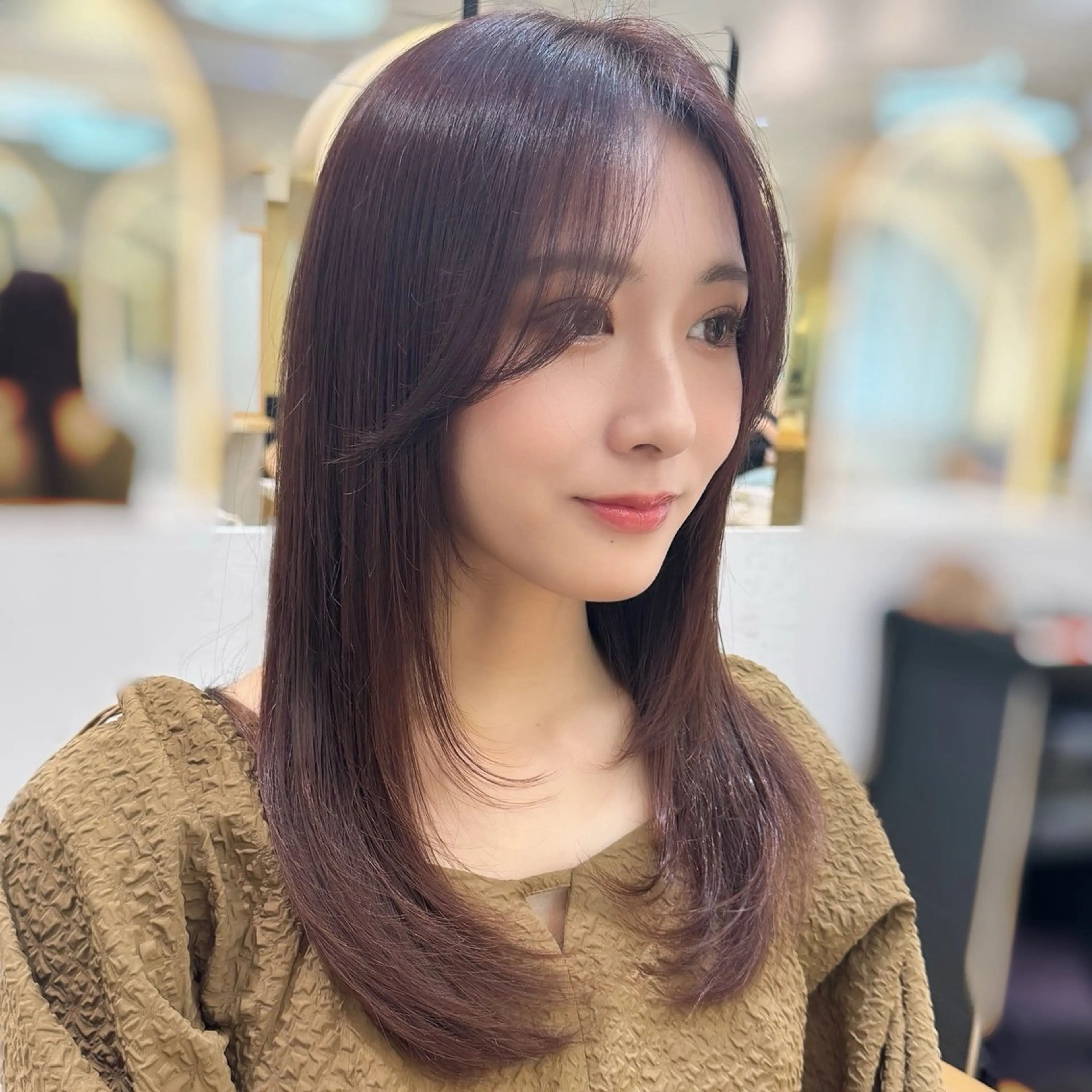 セミロング カット ヘアカラー トリートメント 産休中2026.4月 復帰予定/野崎華代のヘアスタイル