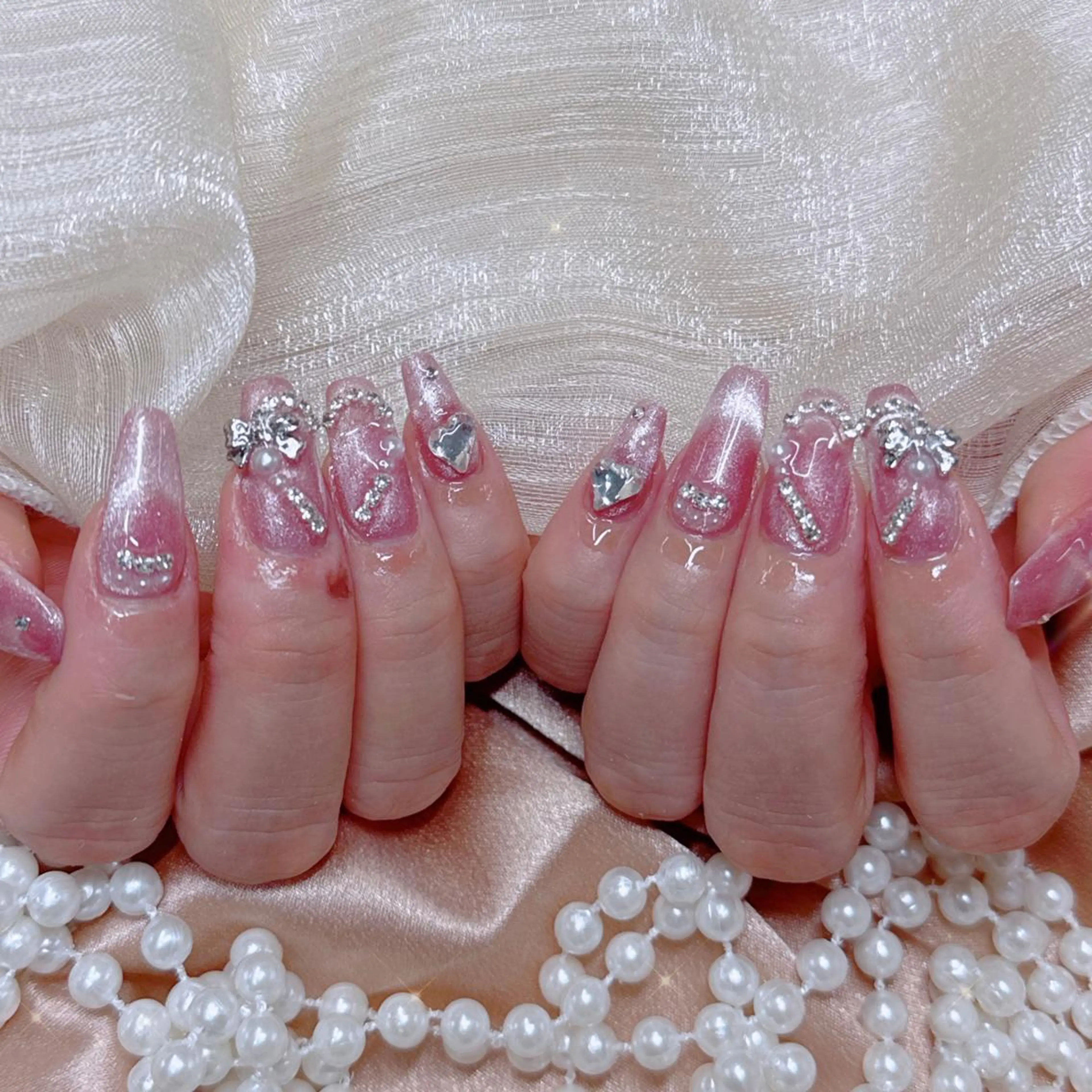 ネイル queensnail 🧸mikiのネイルデザイン