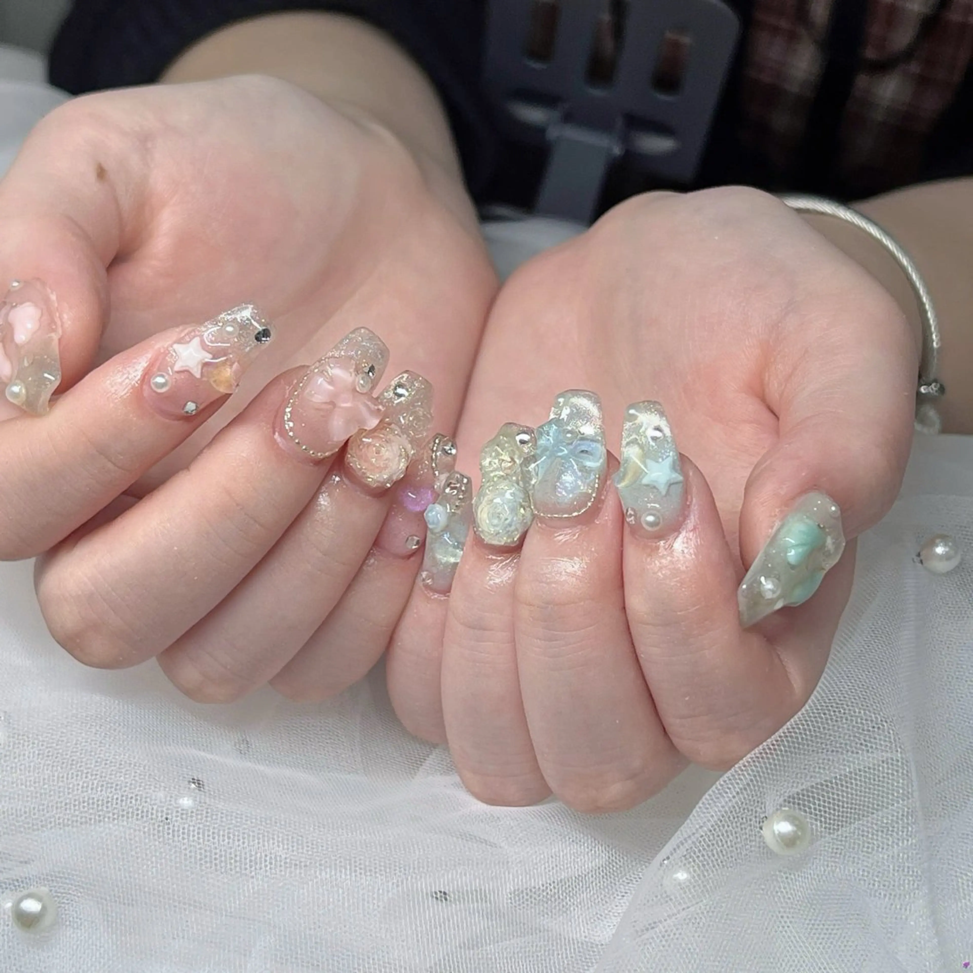 ネイル アートネイル 長さ出し フレンチネイル ジェルネイル グラデーション ハンドネイル NAILS BAR SHINJUKUのネイルデザイン