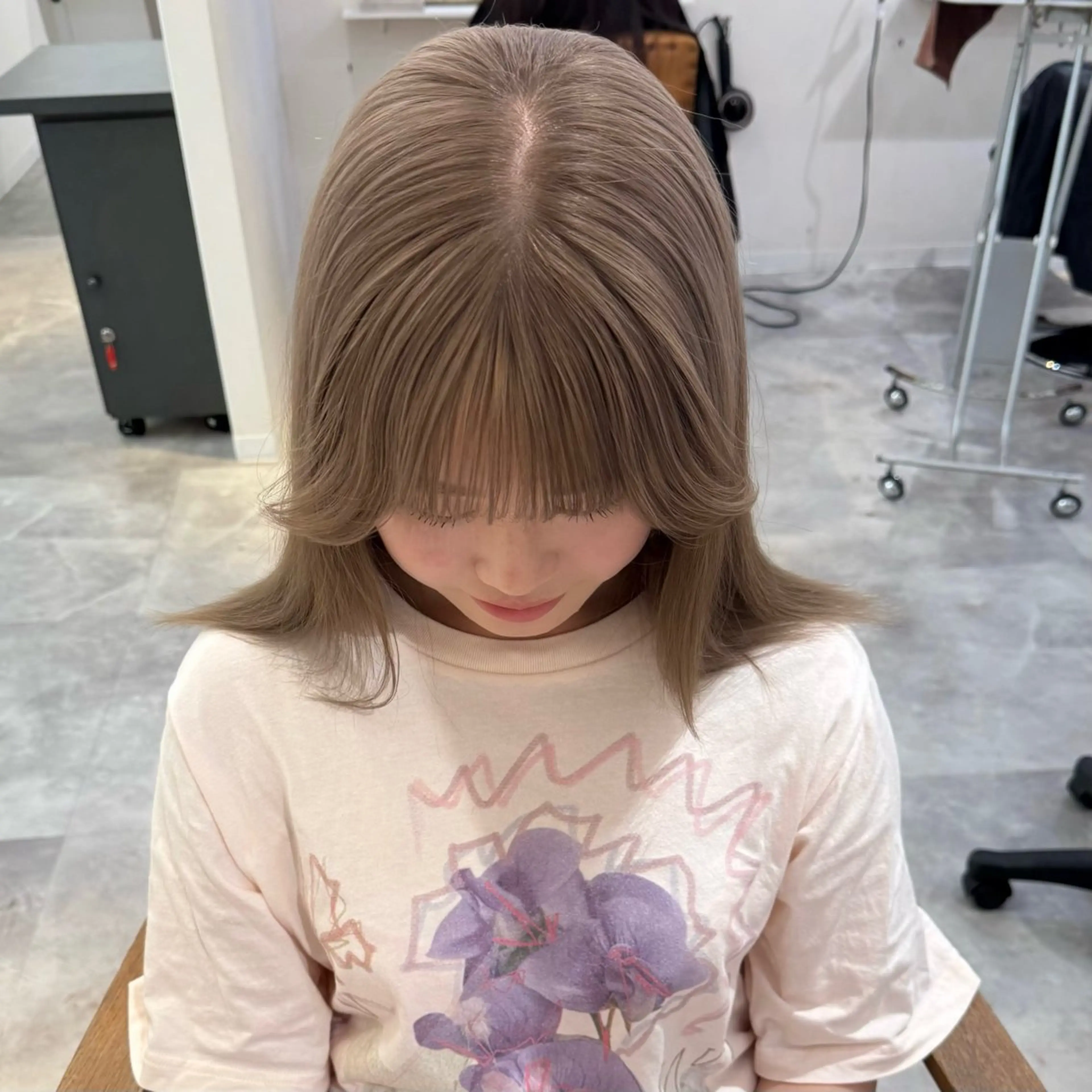 ロング カラー ベージュカラー ブリーチ ヘーゼル ヘアカラー トリートメント ruki/梅田【ラベ ンダー・グレージュ】のヘアスタイル